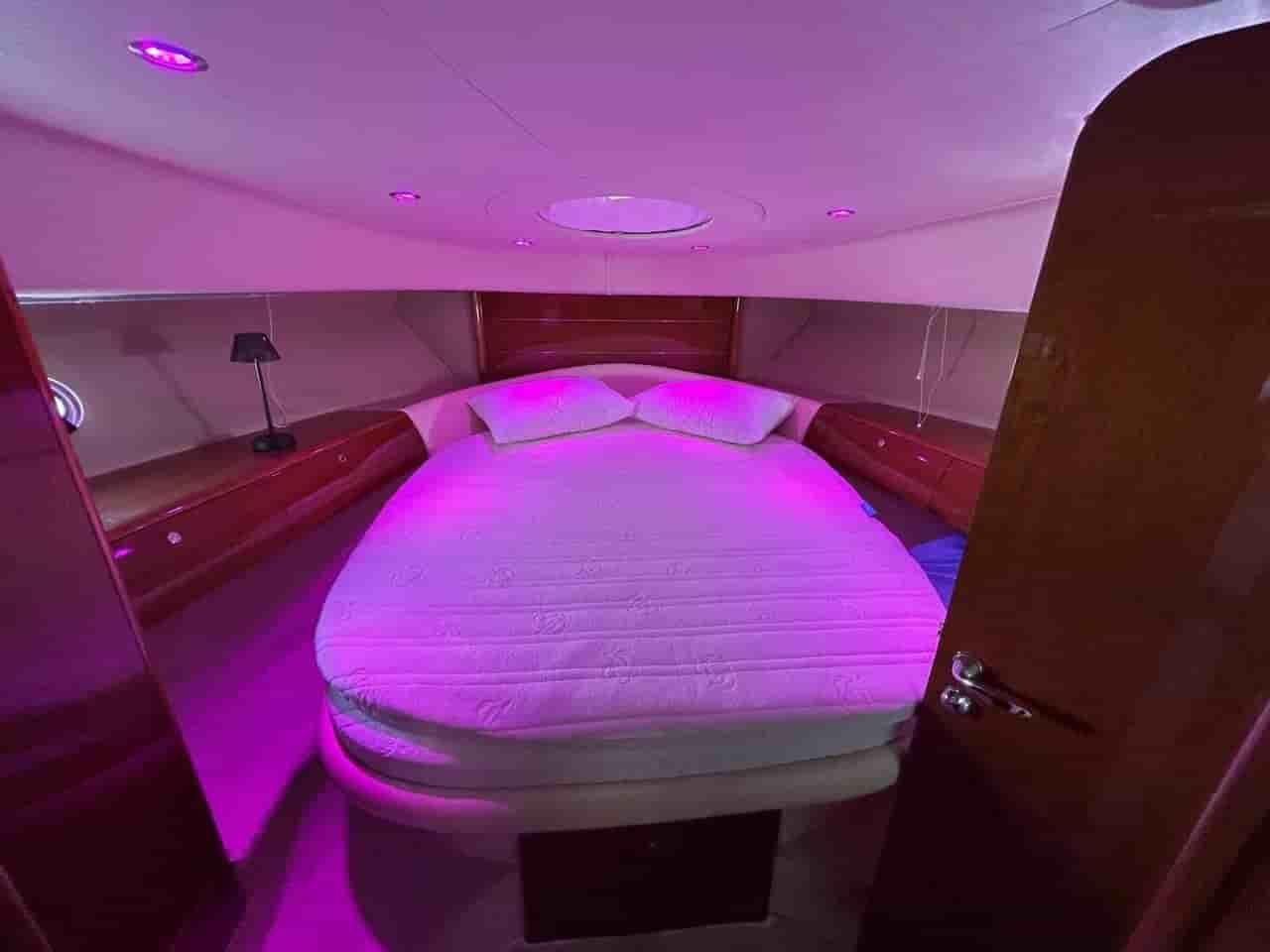 2004 Princess V46 - View 4