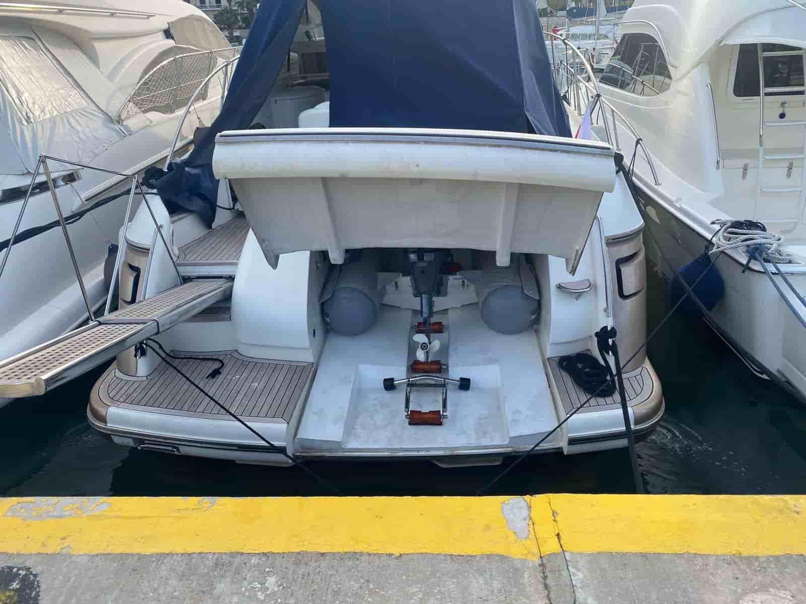 2004 Princess V46 - View 5