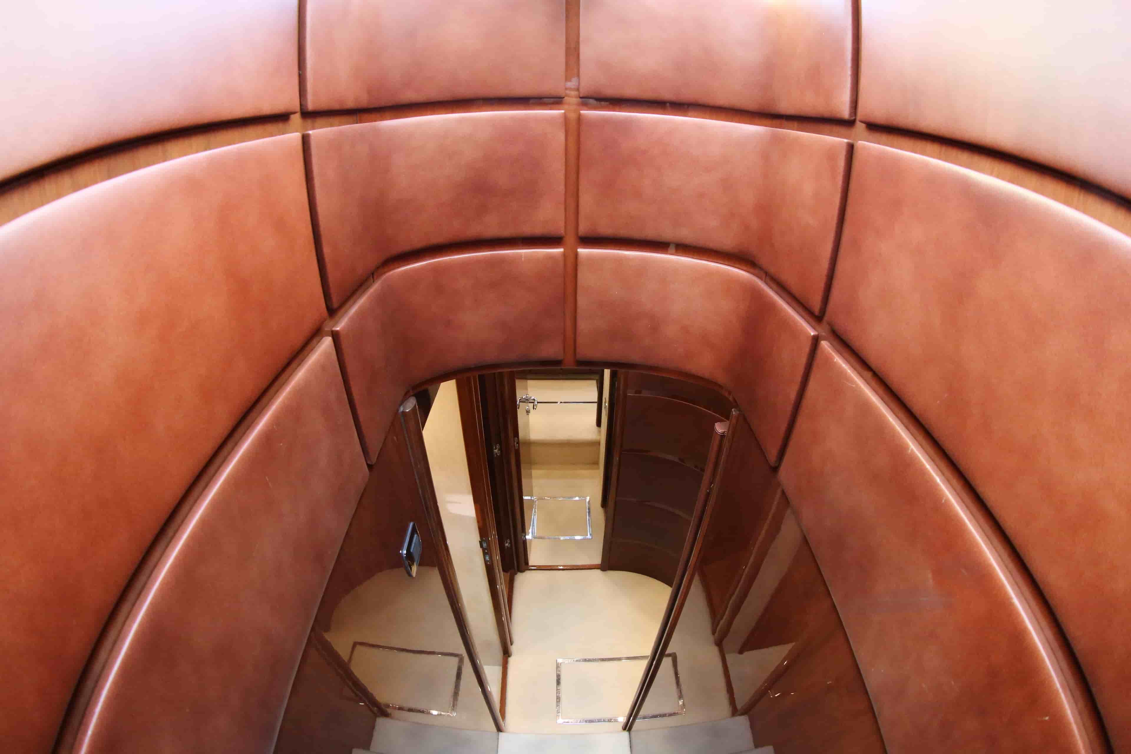 2008 Fairline Squadron 68 - View 18