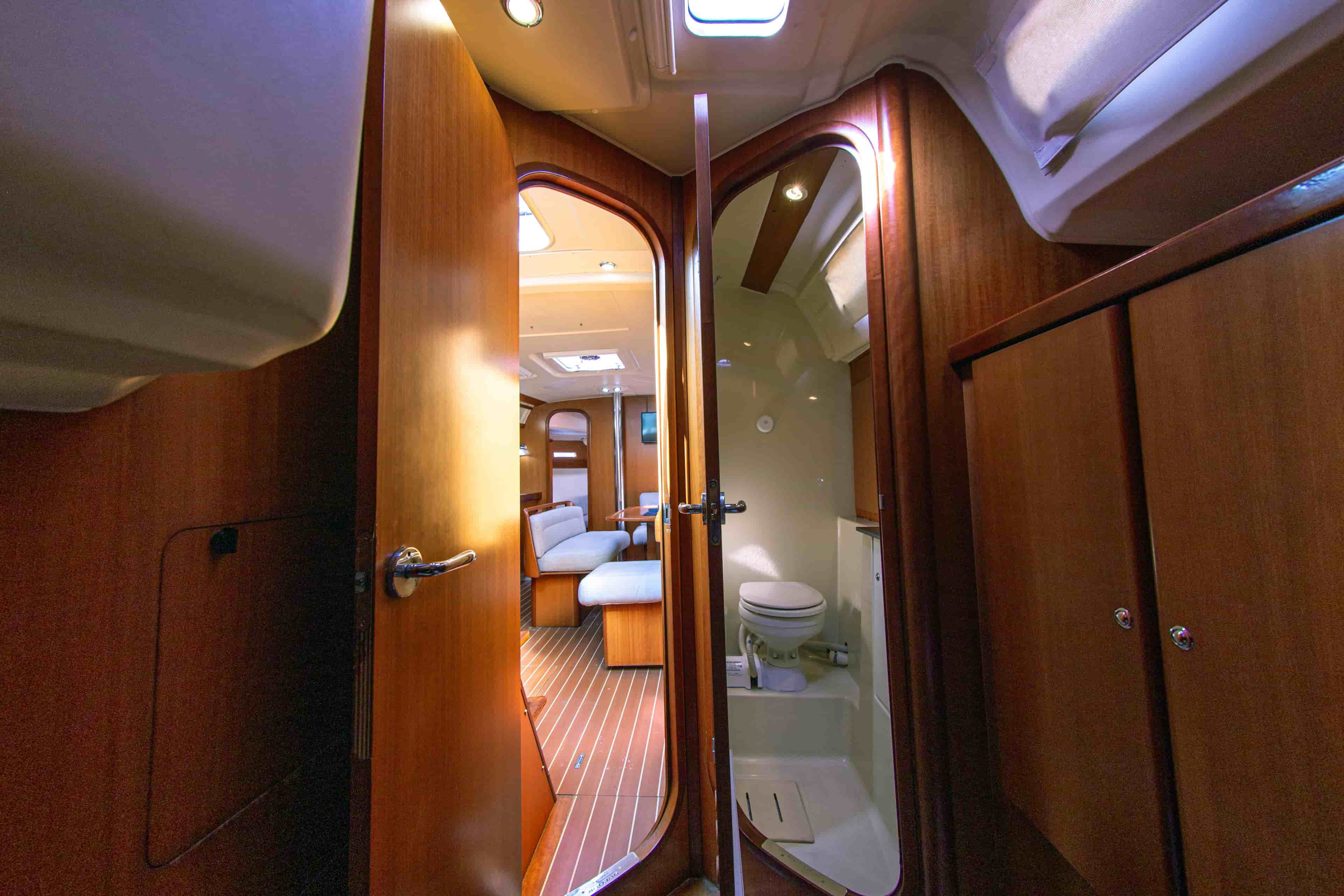 2007 Dufour 425 Grand Large (GL) - View 23