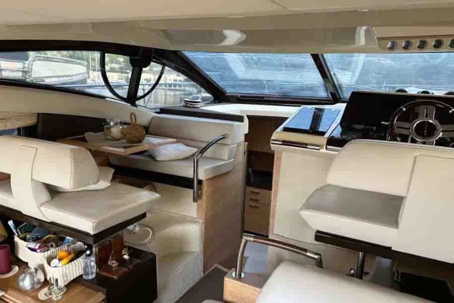 2009 Azimut 47 - View 10