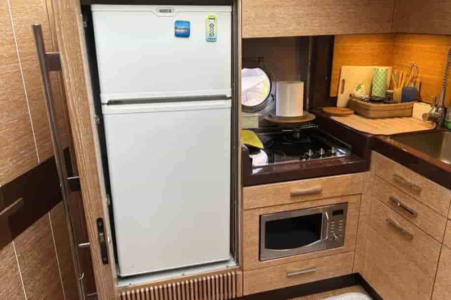 2009 Azimut 47 - View 13