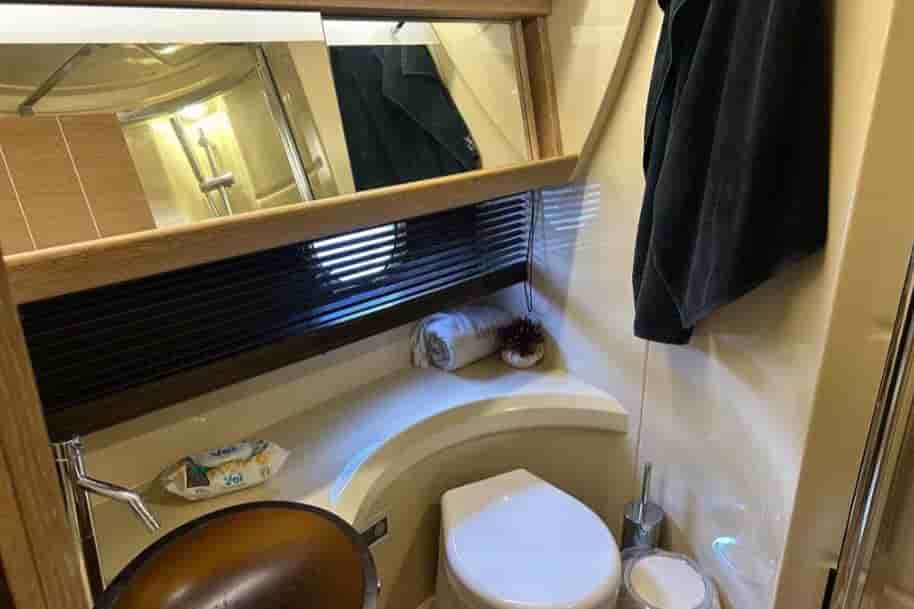 2009 Azimut 47 - View 17