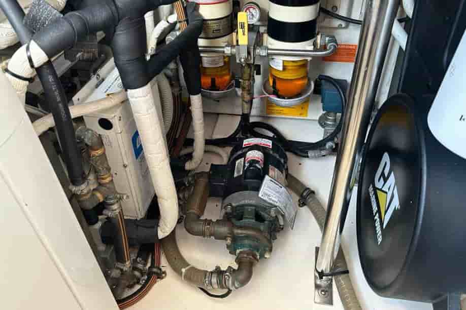 2009 Azimut 47 - View 20