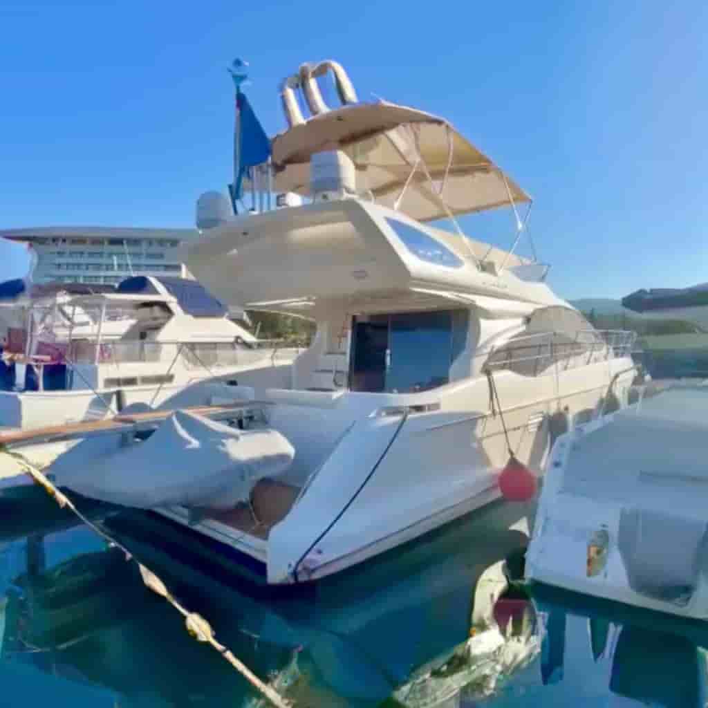 2009 Azimut 47 - View 3