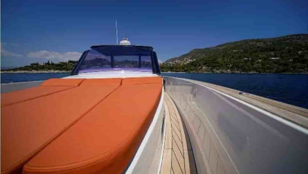 2015 Fjord 40 Cruiser - View 9