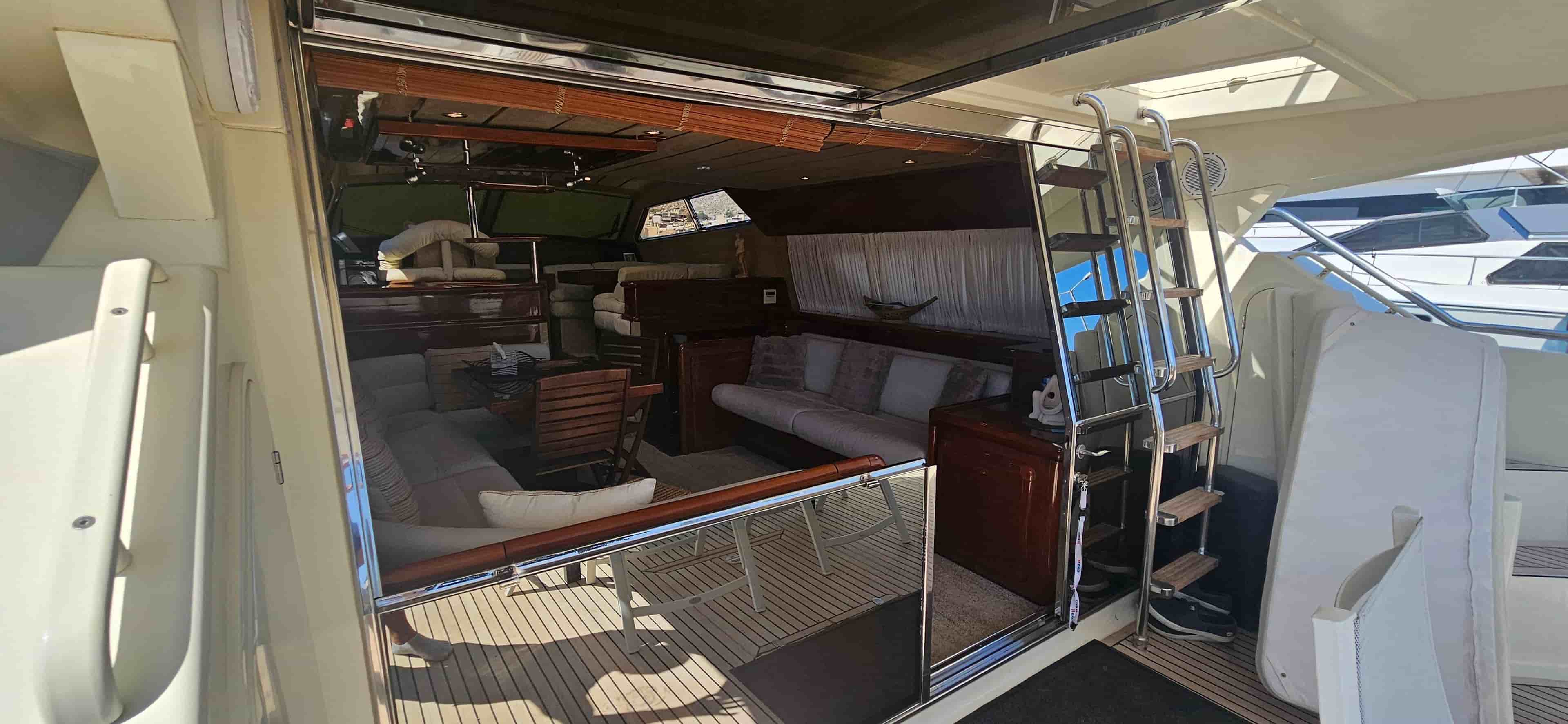 1998 Ferretti Yachts 620 - View 18