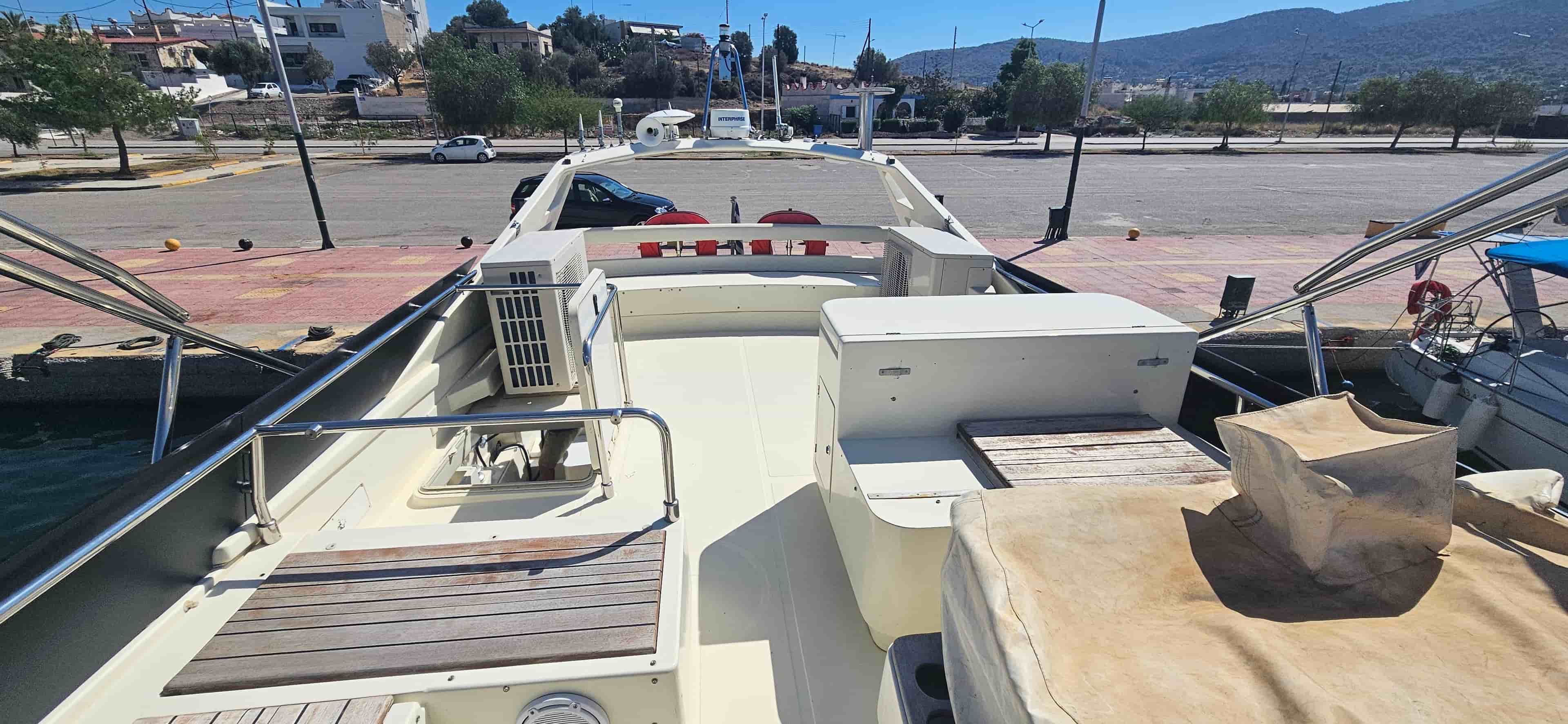 1998 Ferretti Yachts 620 - View 19