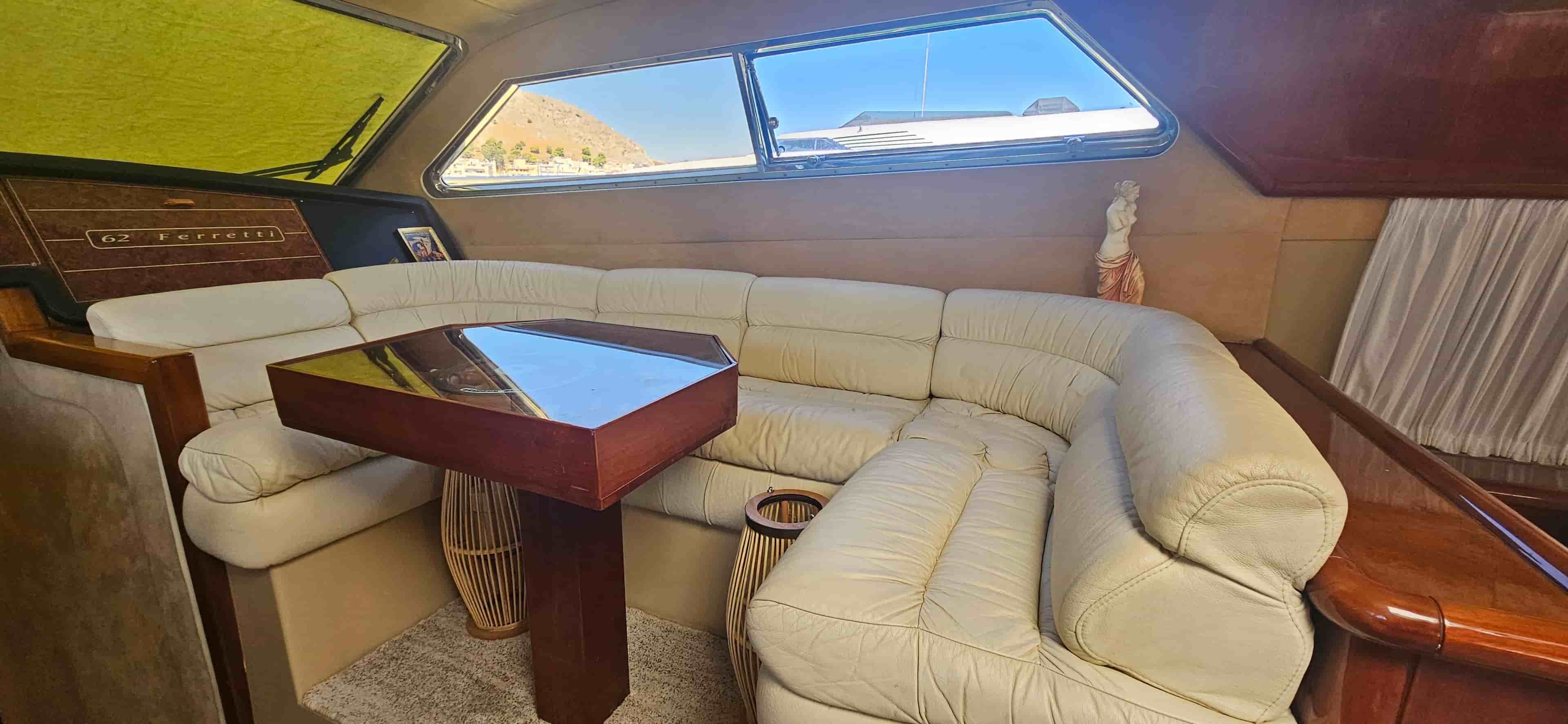 1998 Ferretti Yachts 620 - View 27