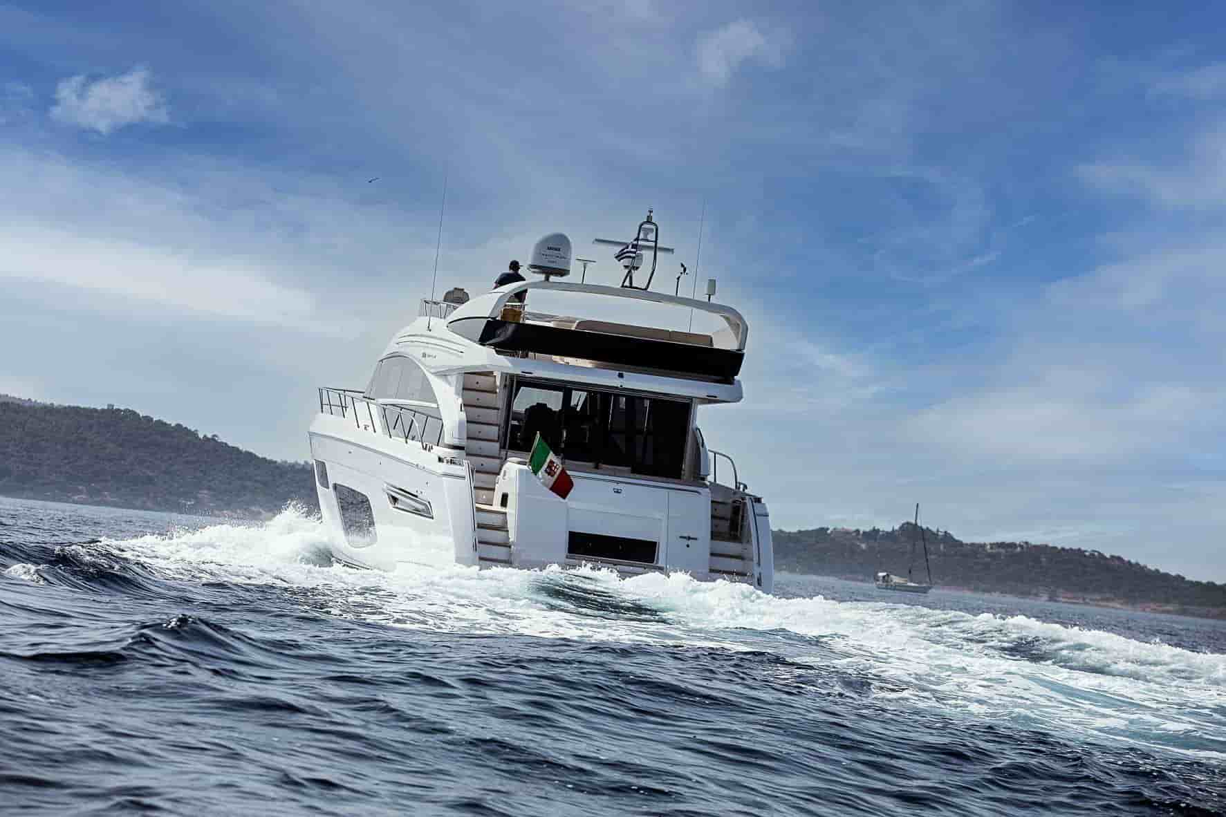 2020 Princess F70 - View 11