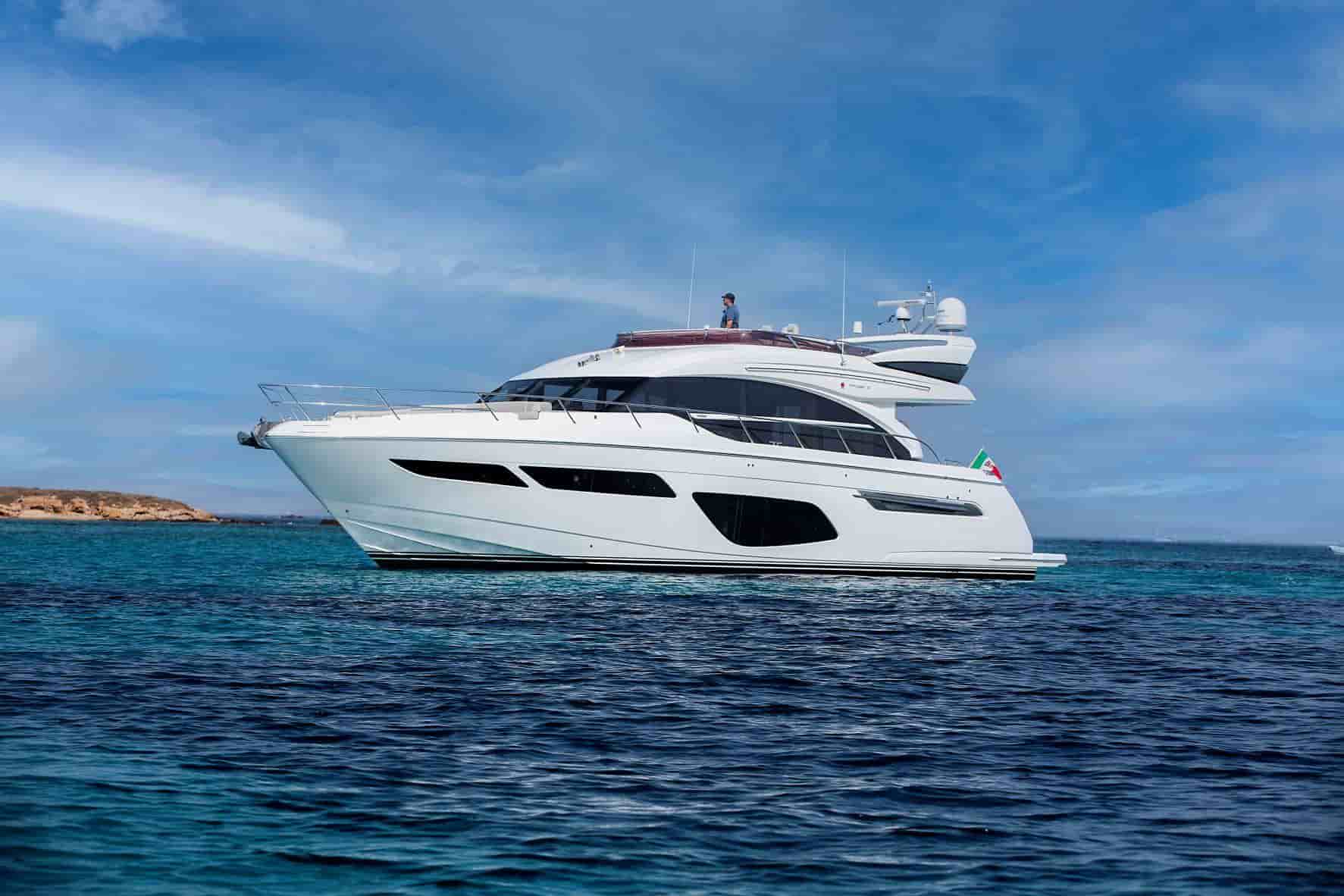2020 Princess F70 - View 12