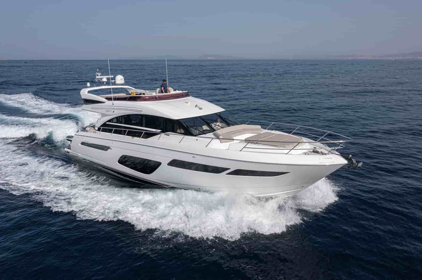 2020 Princess F70 - View 16