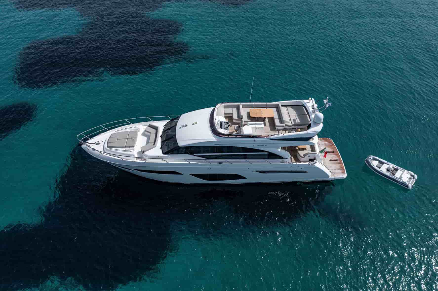 2020 Princess F70 - View 21