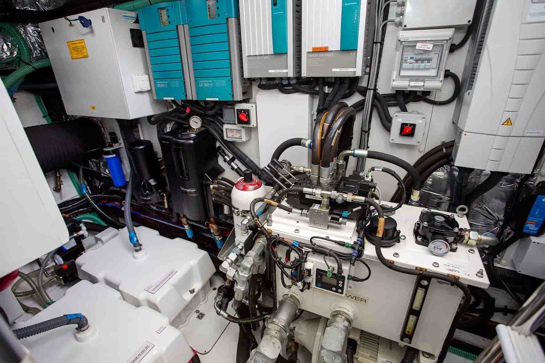 2020 Princess F70 - View 57