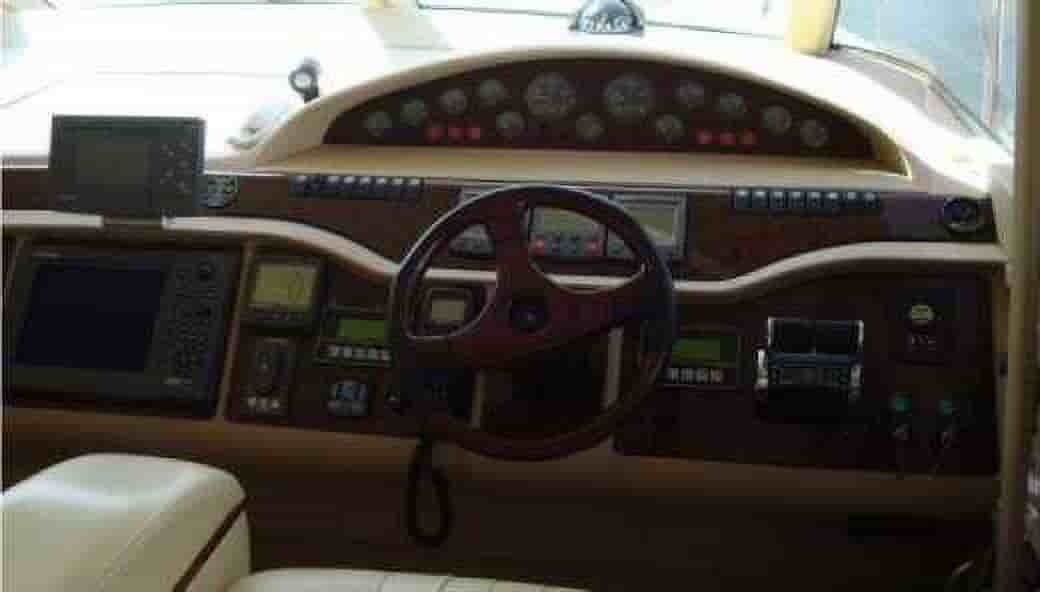 2004 Princess 65 - View 10