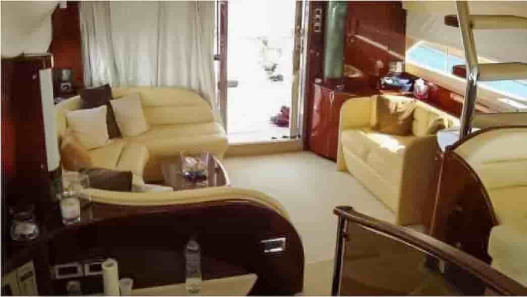 2004 Princess 65 - View 12