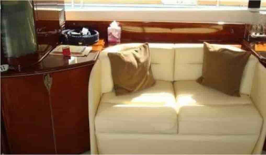 2004 Princess 65 - View 14