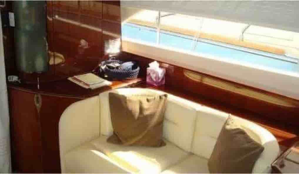 2004 Princess 65 - View 16