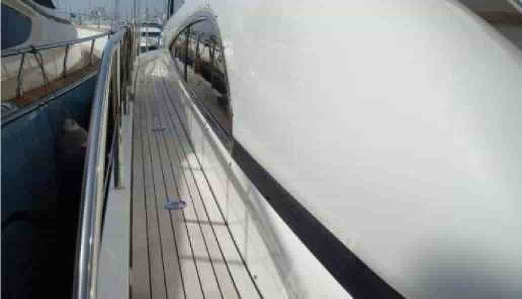 2004 Princess 65 - View 7