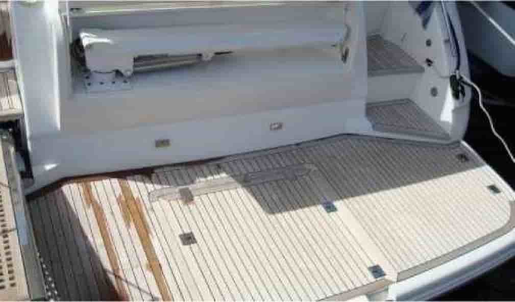 2004 Princess 65 - View 8