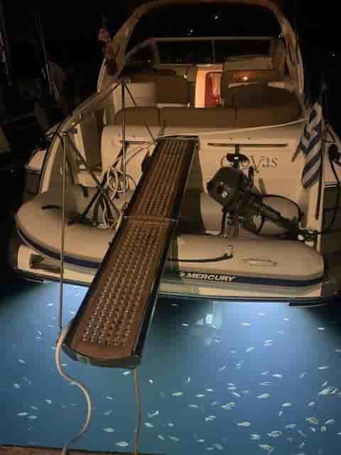 2006 Princess V42 - View 2