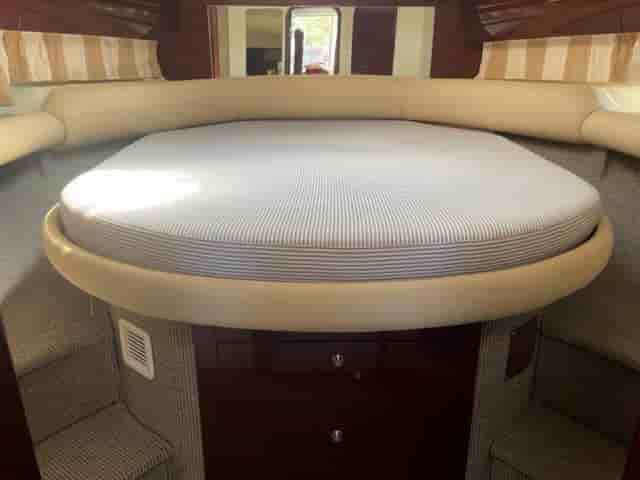 2006 Princess V42 - View 23