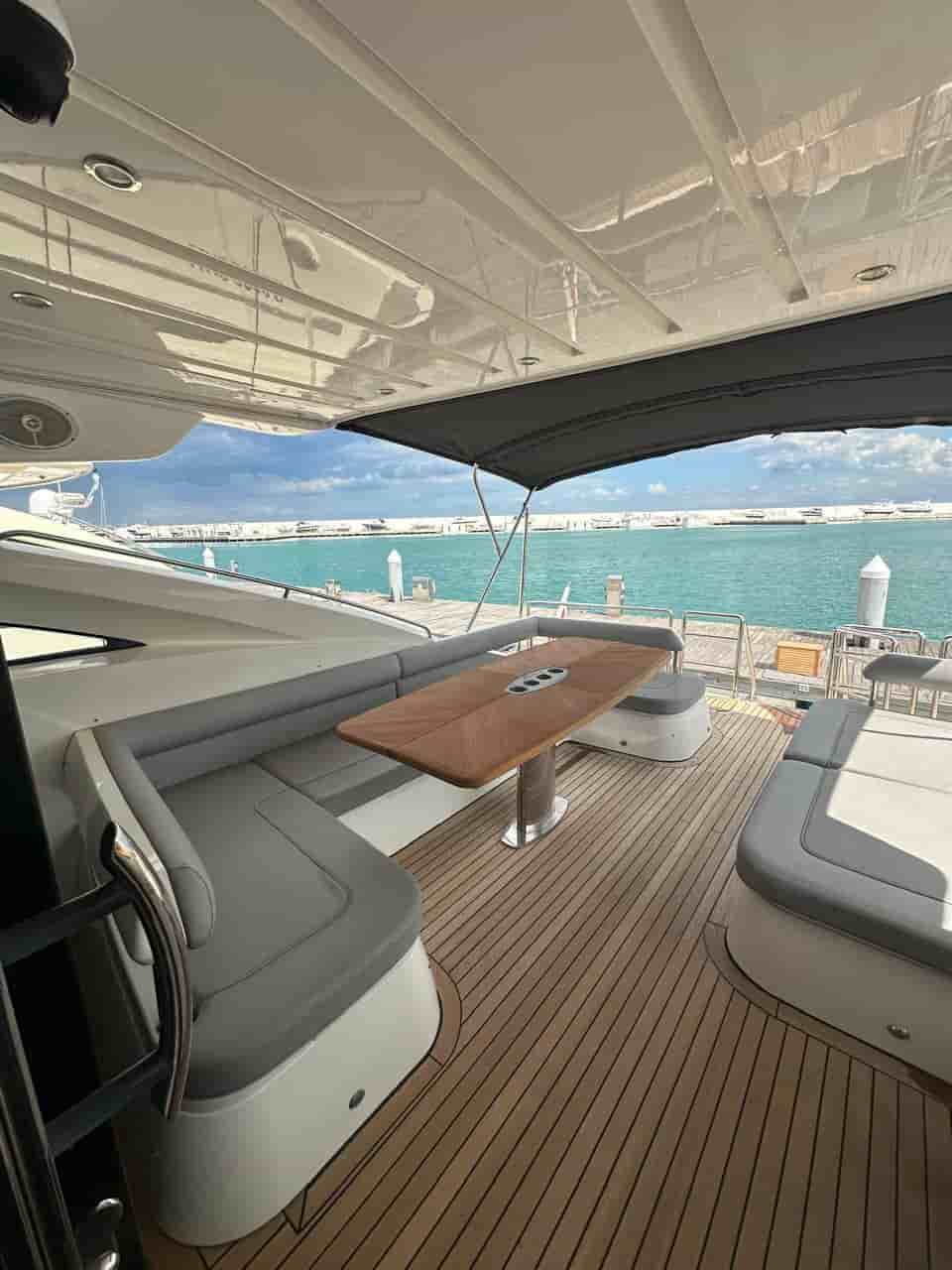 2009 Princess V65 - View 12