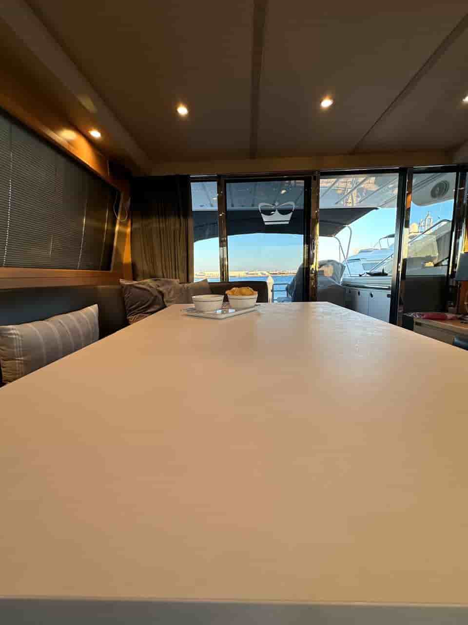 2009 Princess V65 - View 14