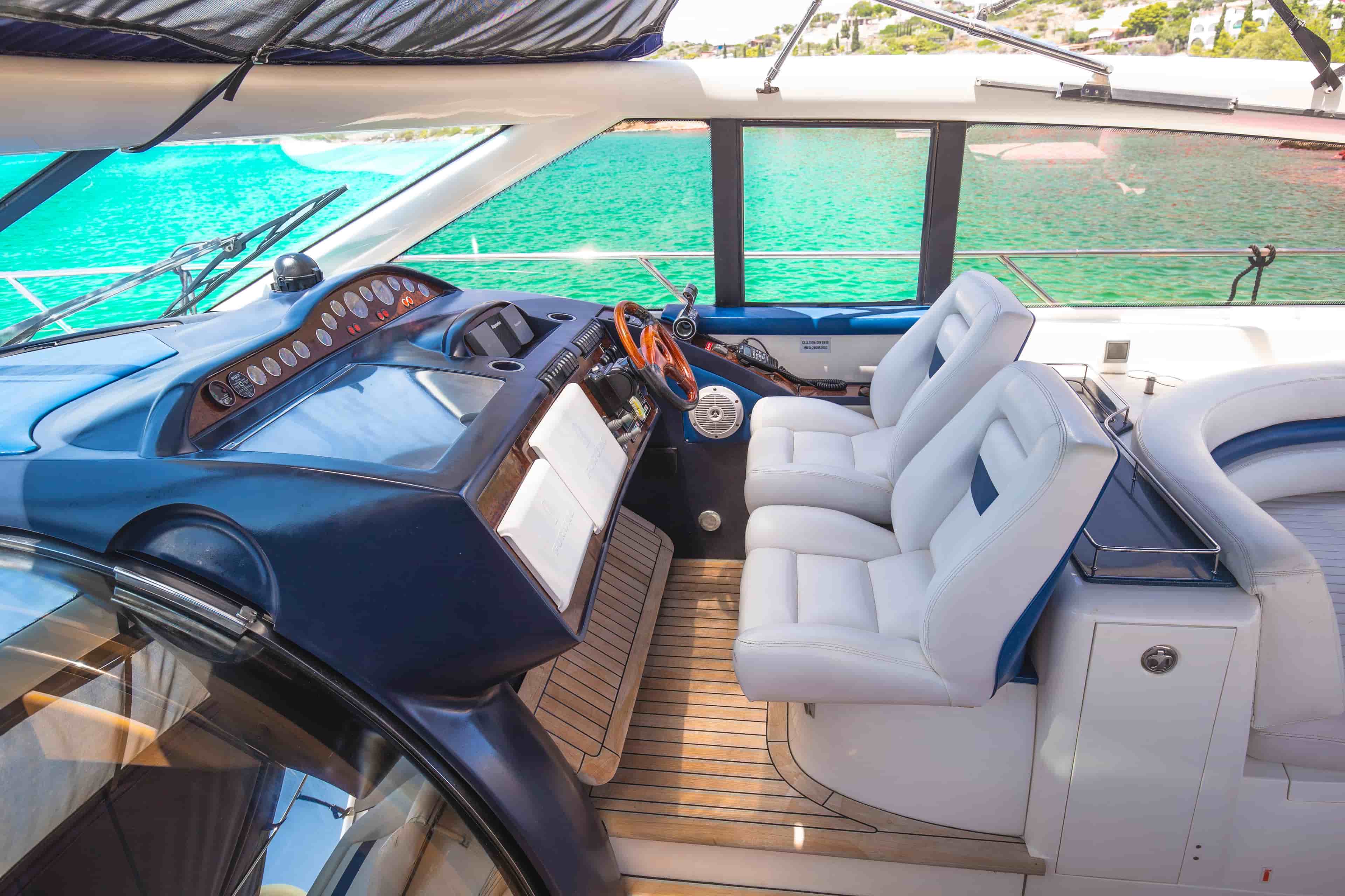 2004 Princess V65 - View 14