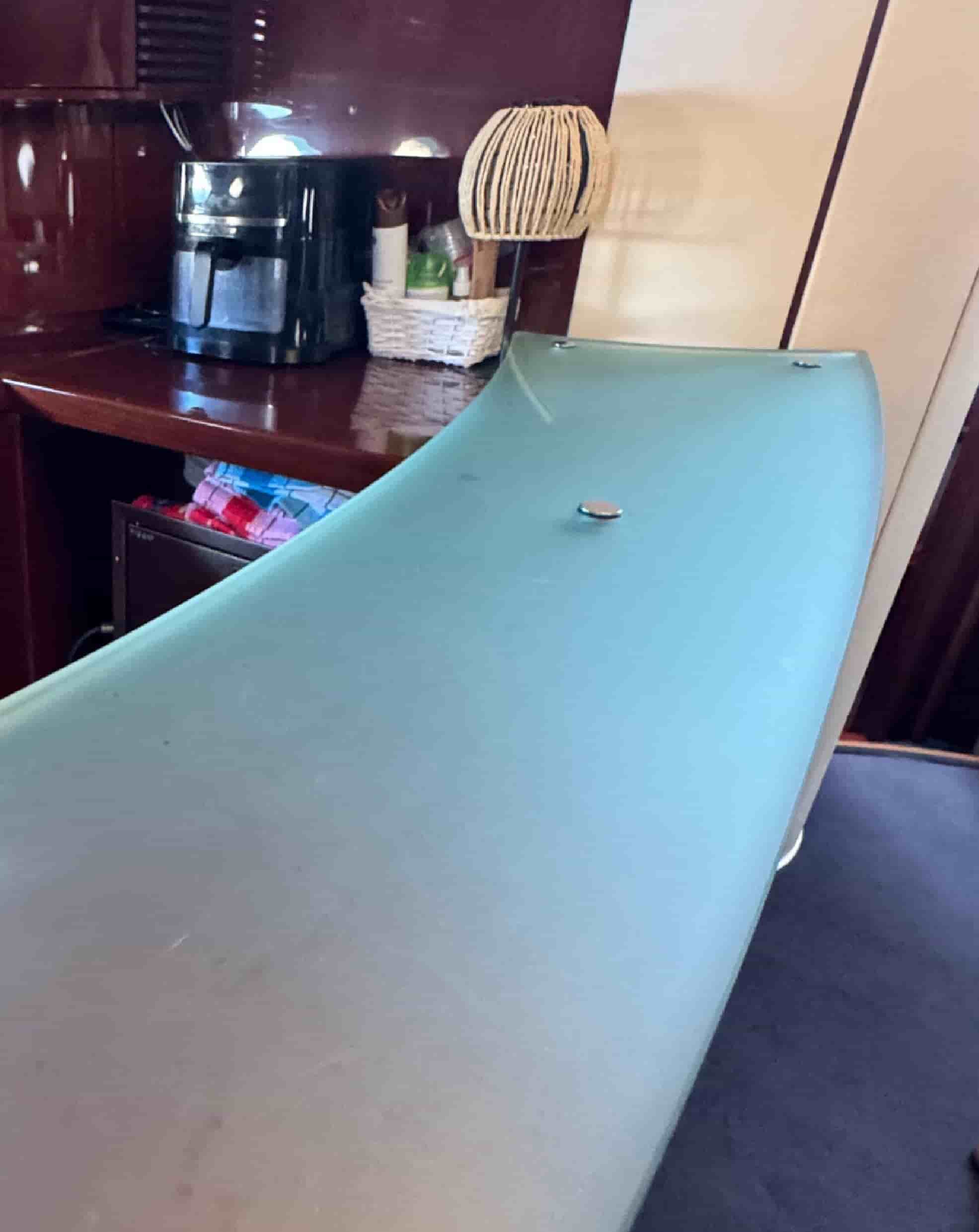 2004 Princess V65 - View 19