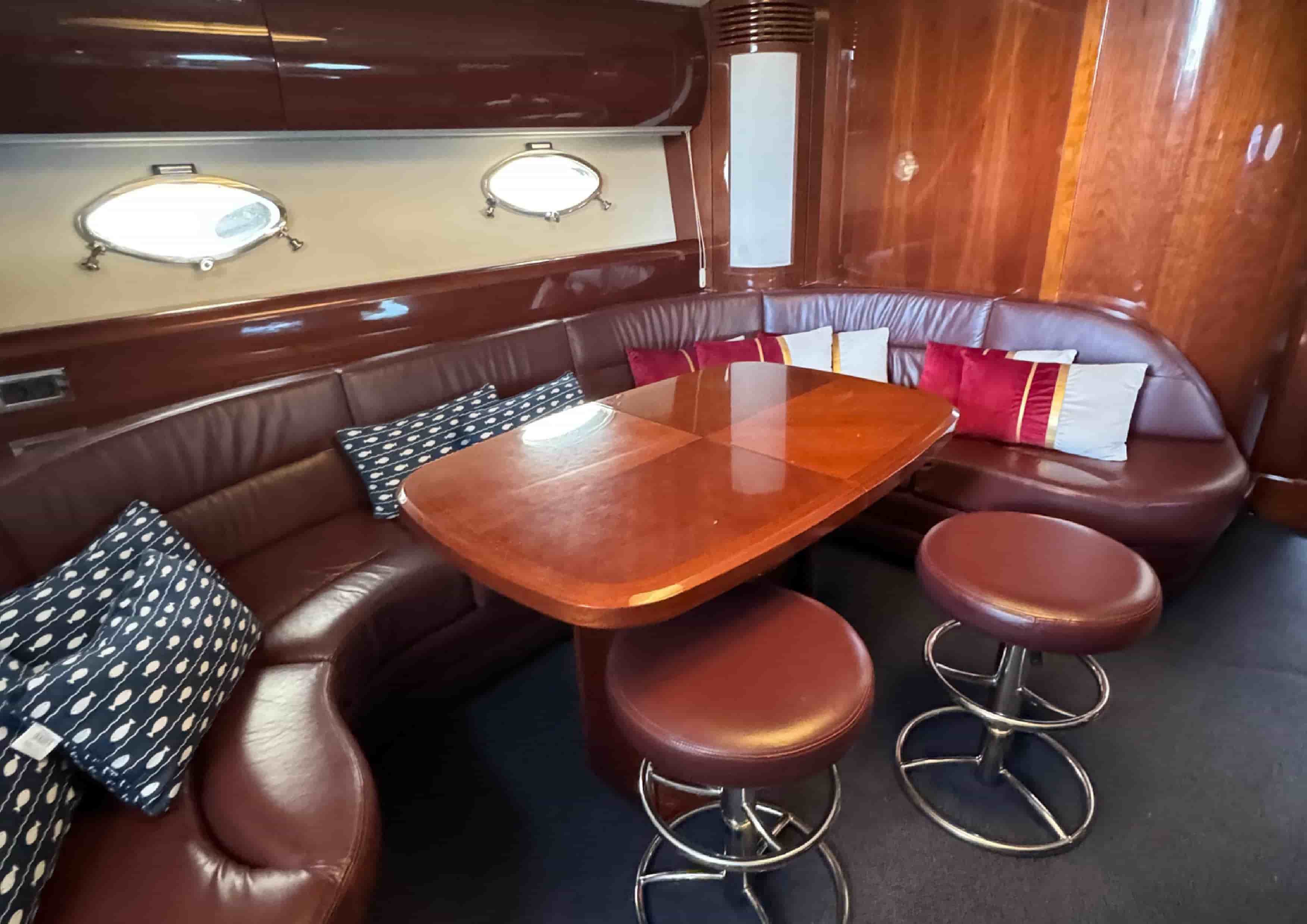 2004 Princess V65 - View 21