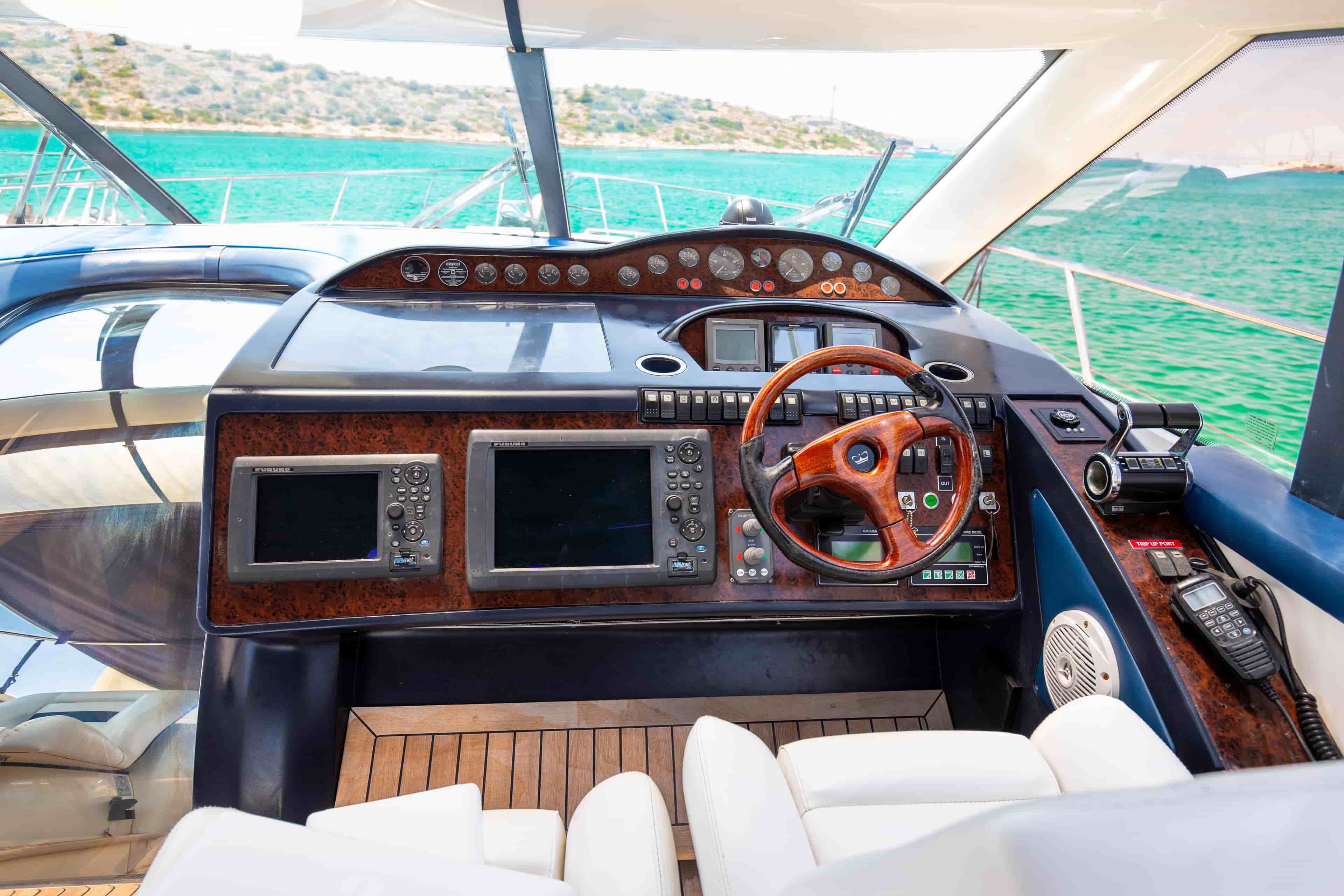 2004 Princess V65 - View 3