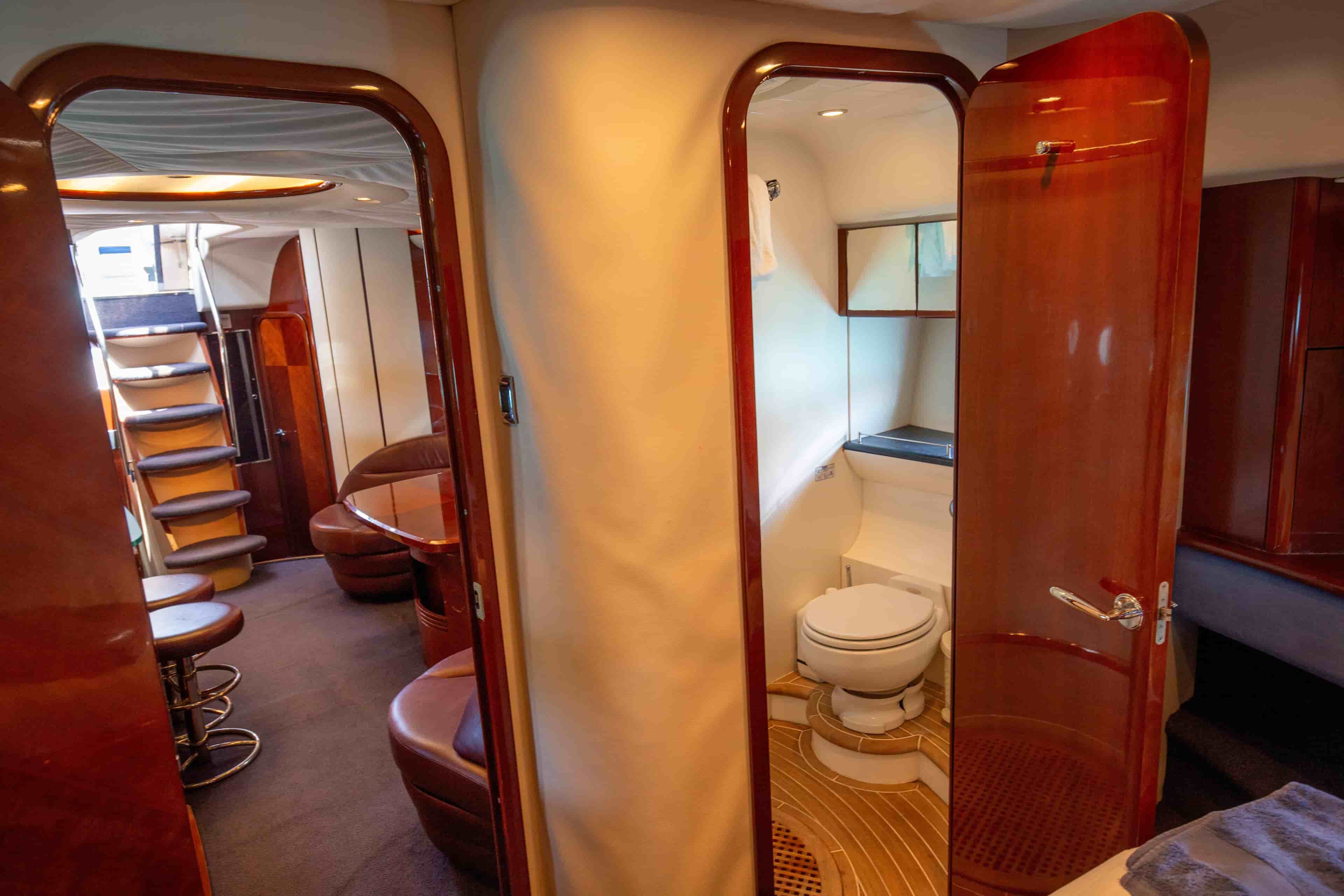 2004 Princess V65 - View 36