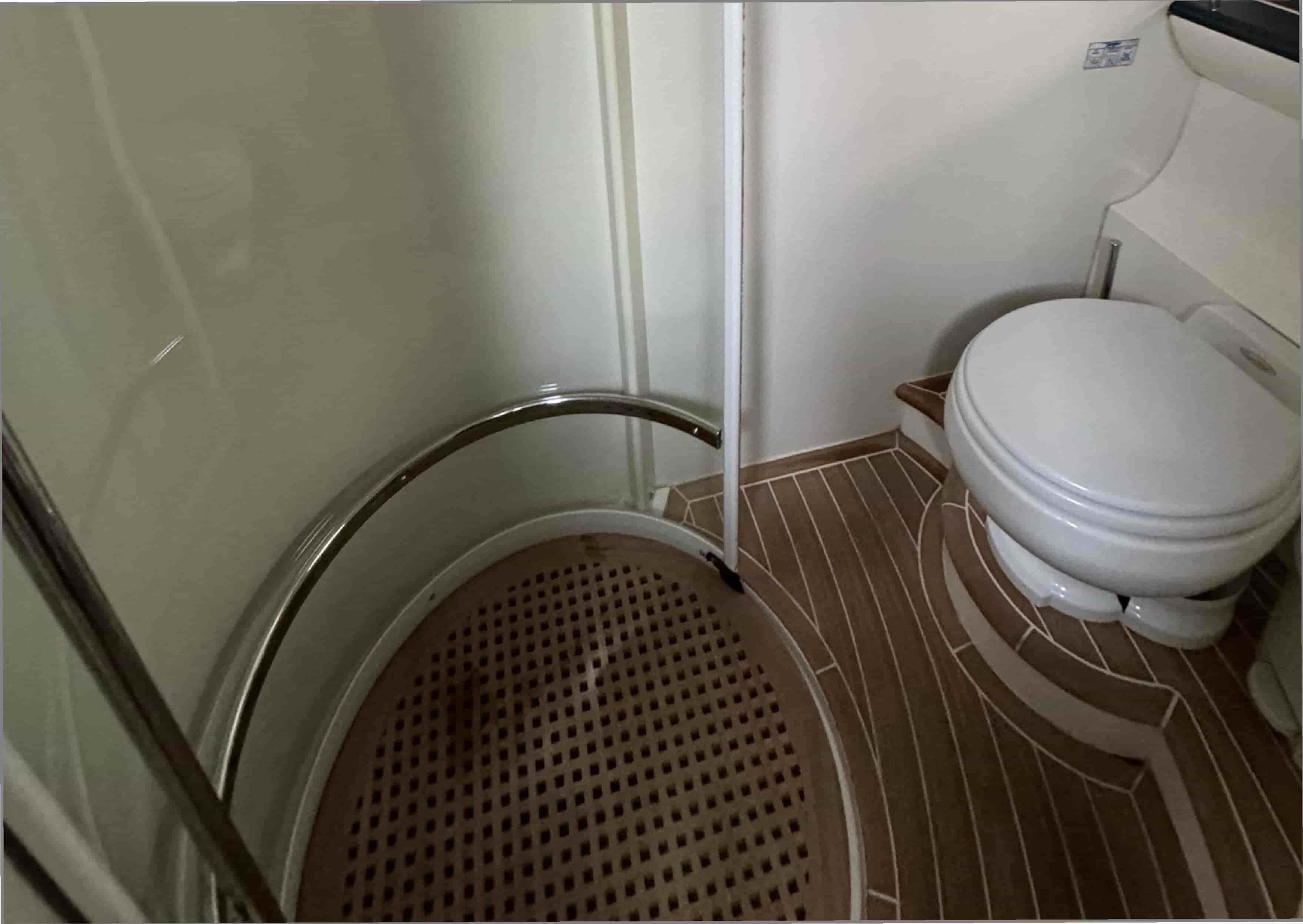 2004 Princess V65 - View 40