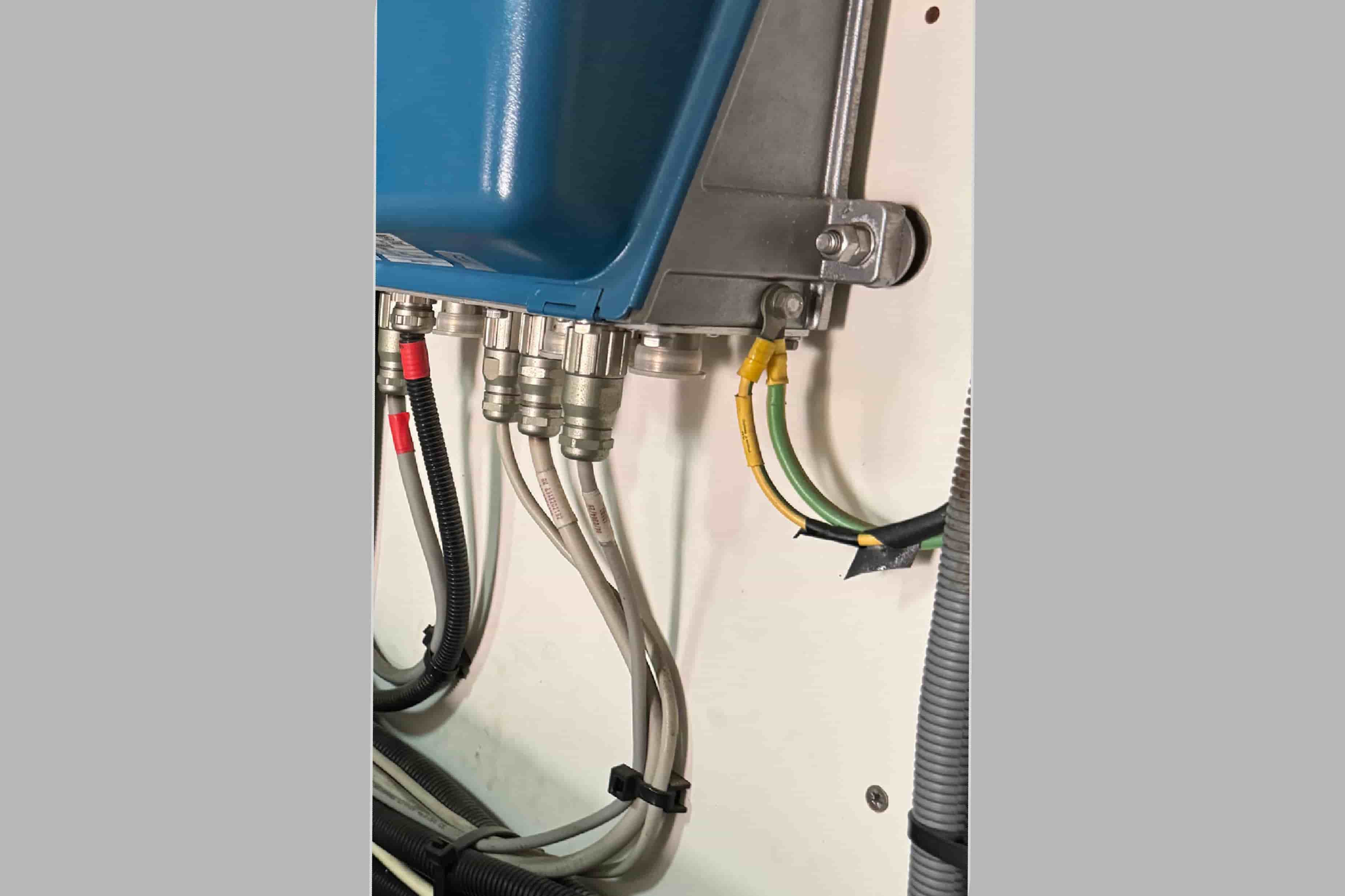 2004 Princess V65 - View 45