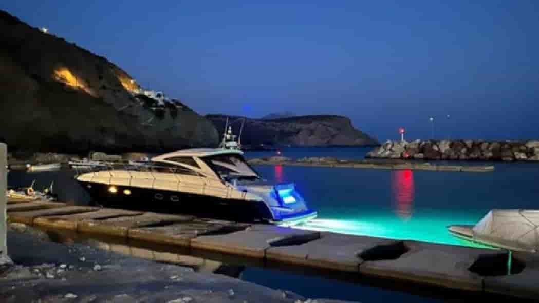 2005 Princess V48 - View 1