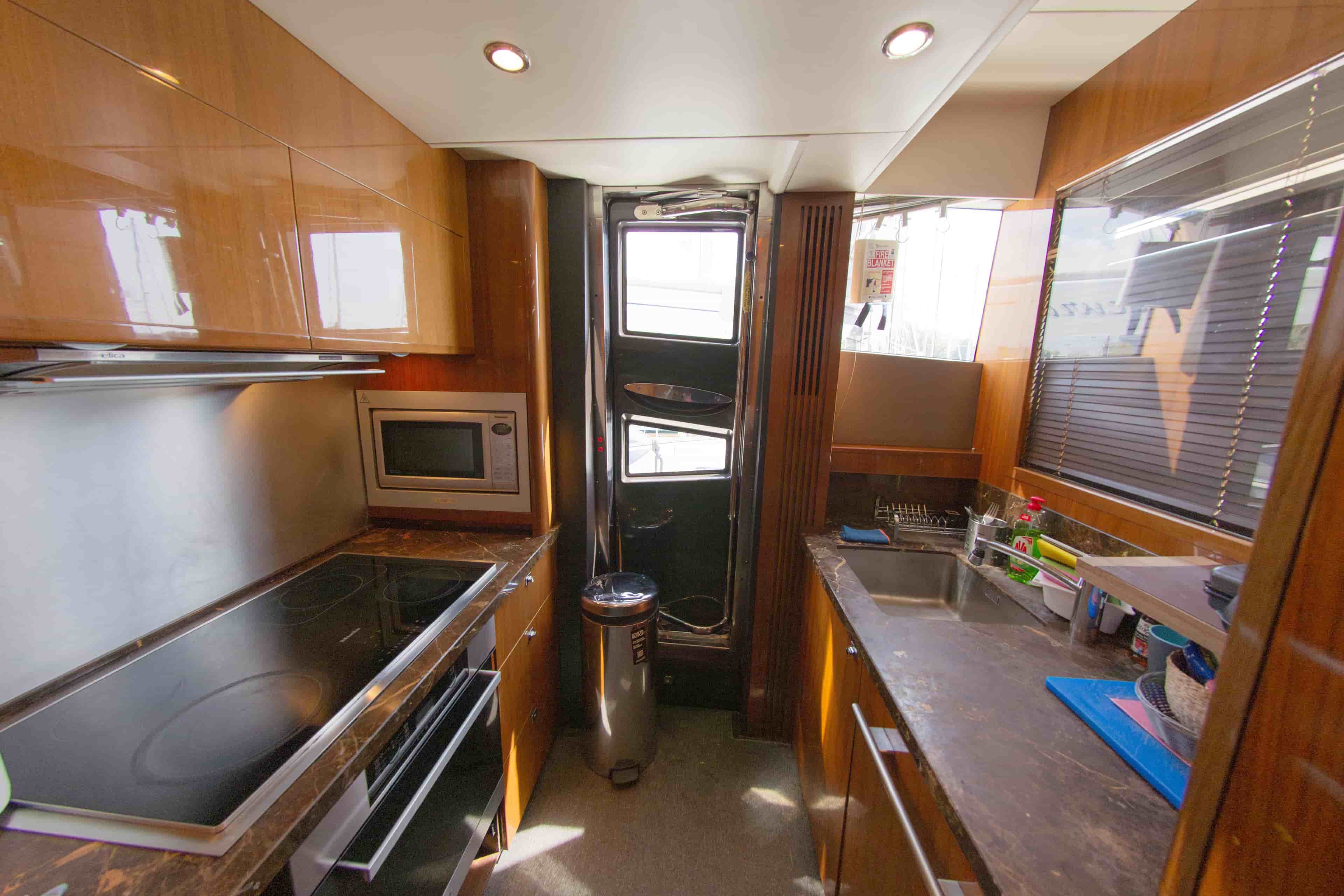 2012 Princess 85 Motor Yacht - View 26