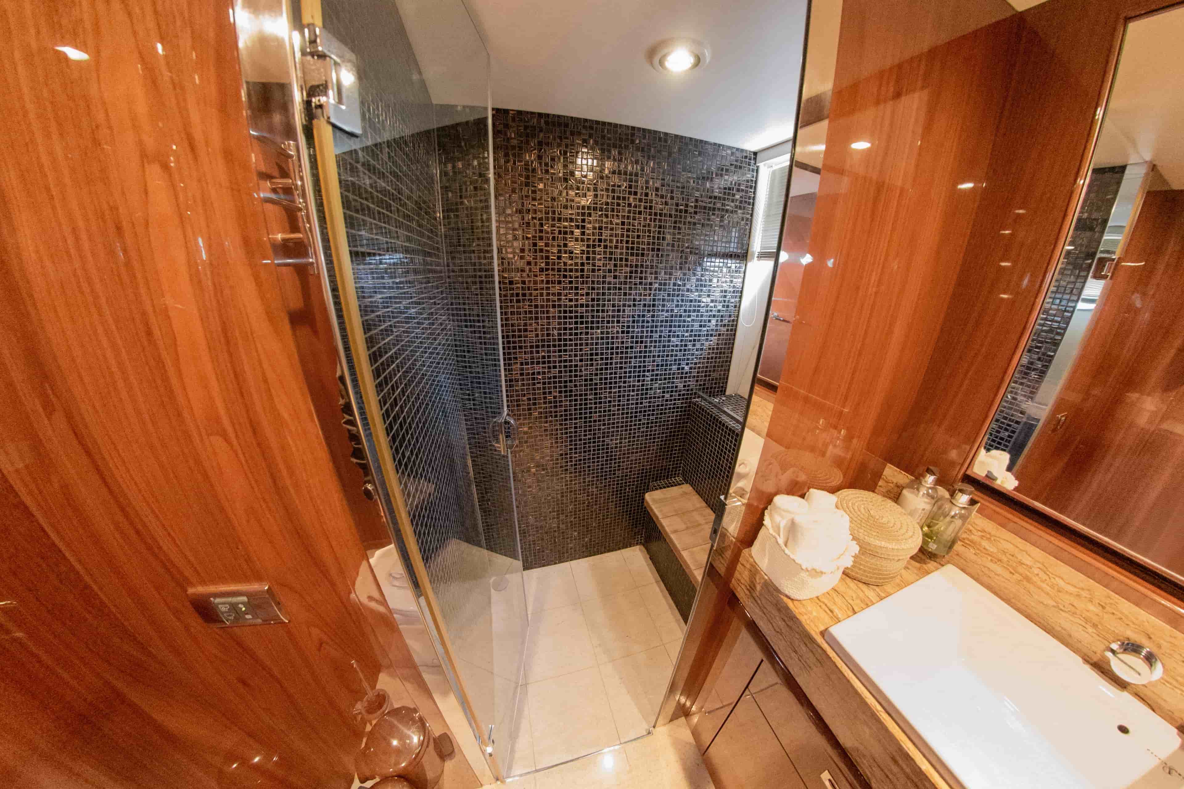 2012 Princess 85 Motor Yacht - View 42