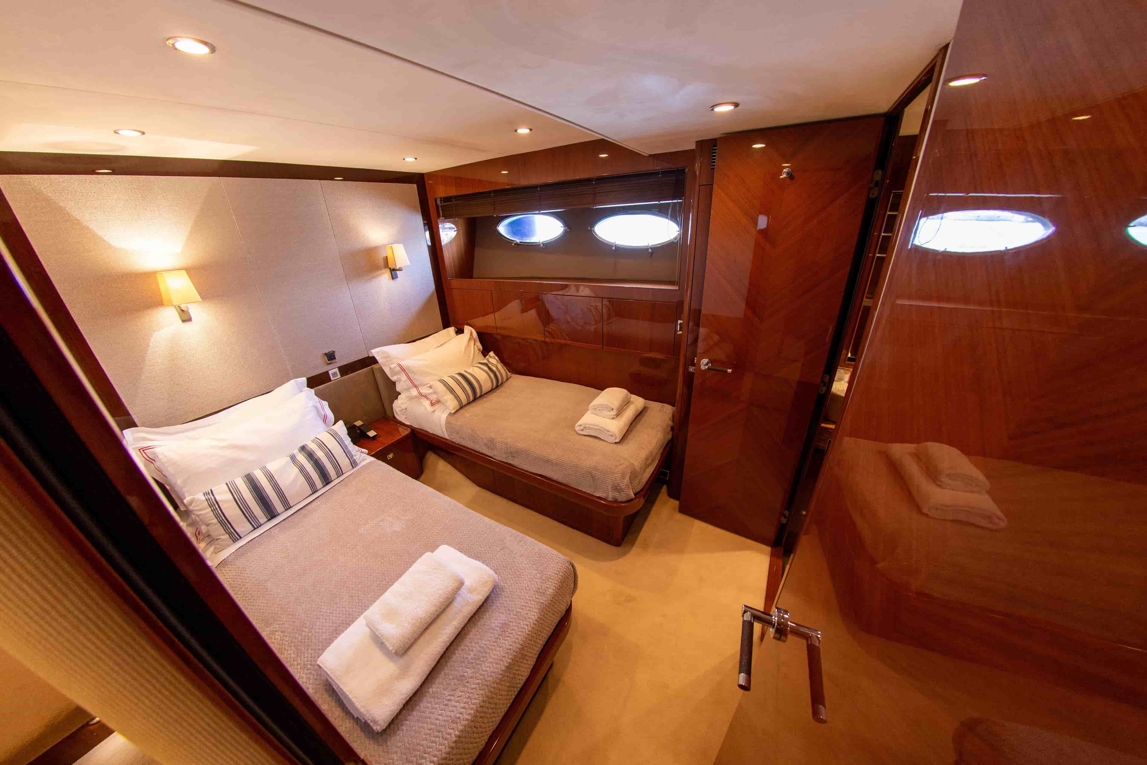 2012 Princess 85 Motor Yacht - View 44