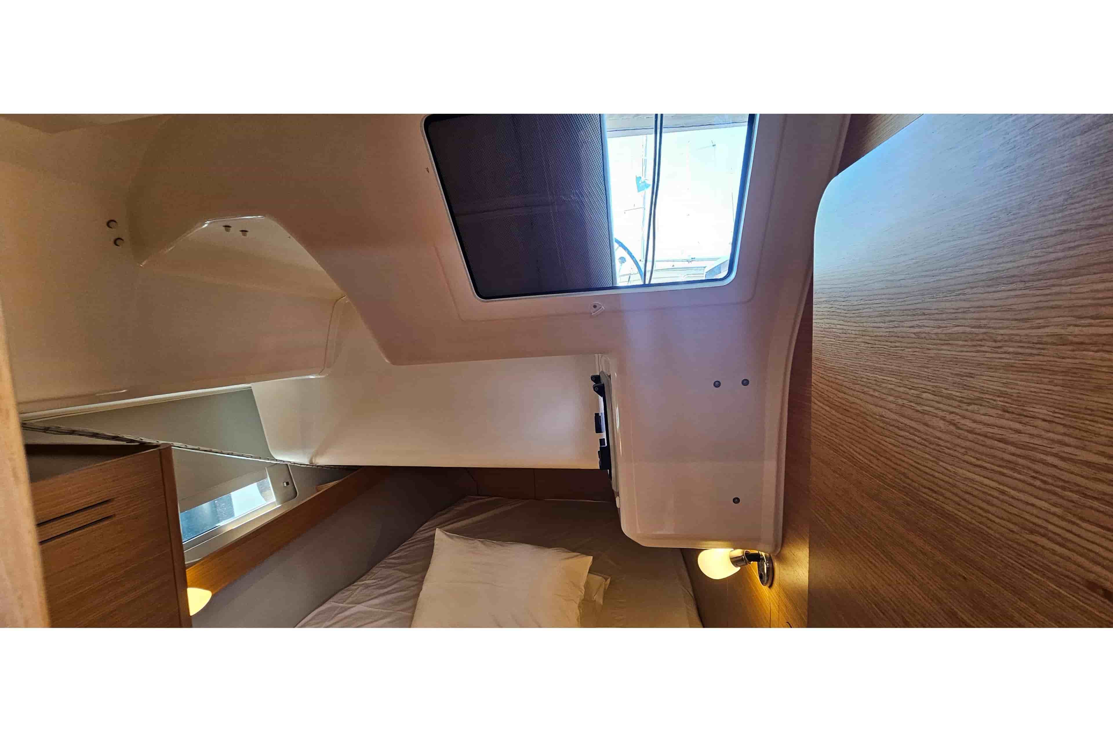 2020 Dufour 460 - View 26