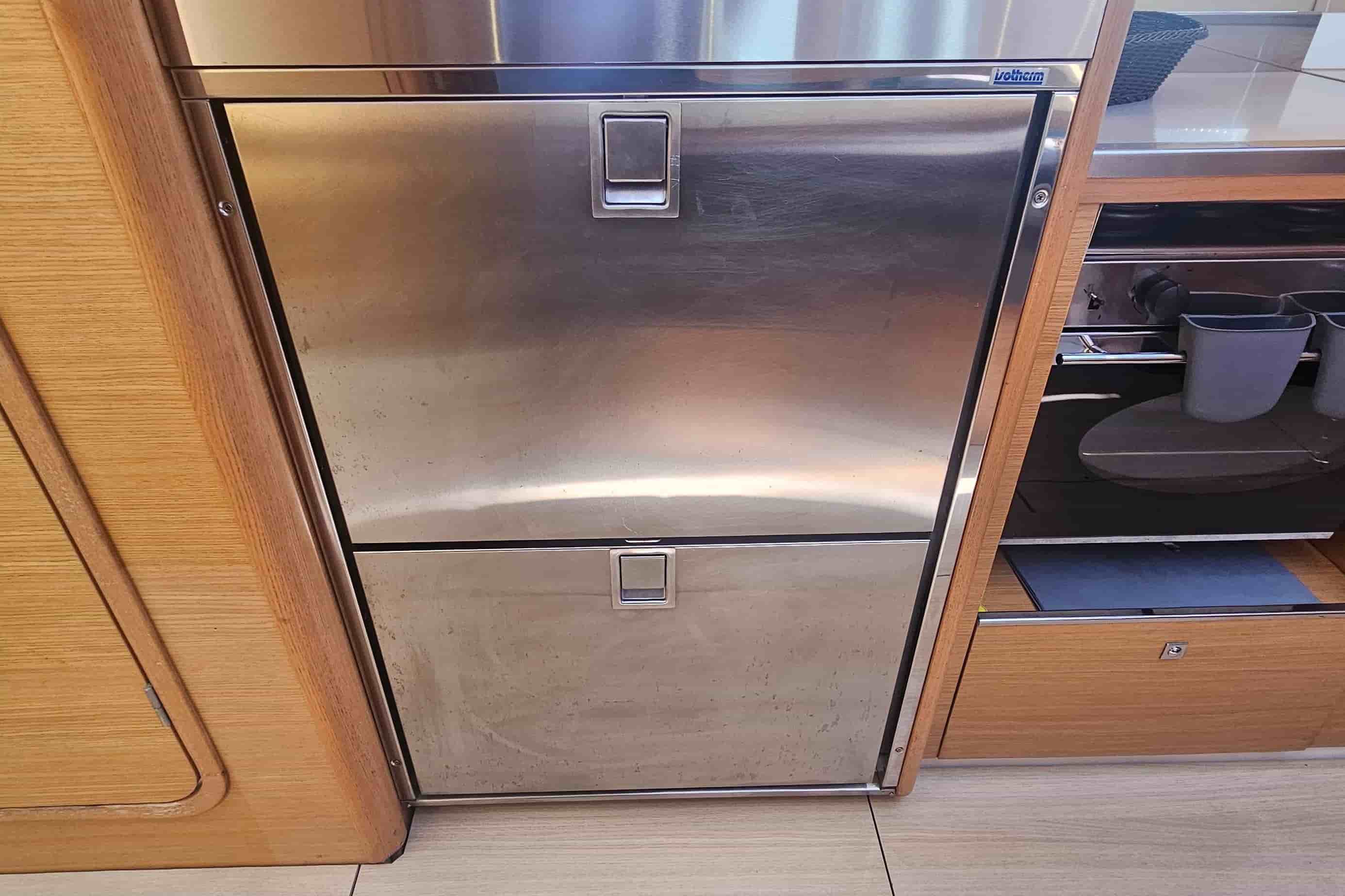 2020 Dufour 390 - View 28