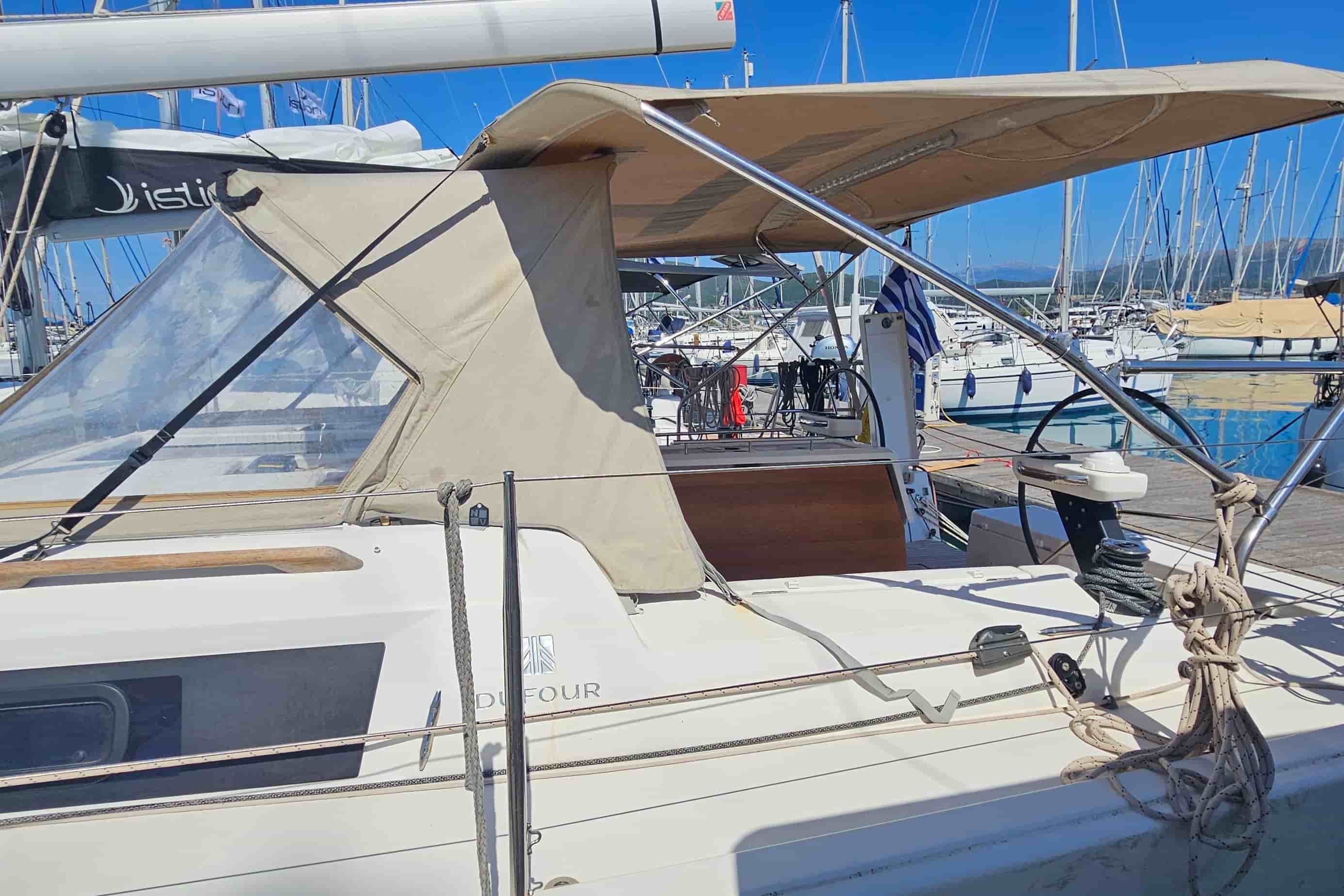 2020 Dufour 390 - View 8