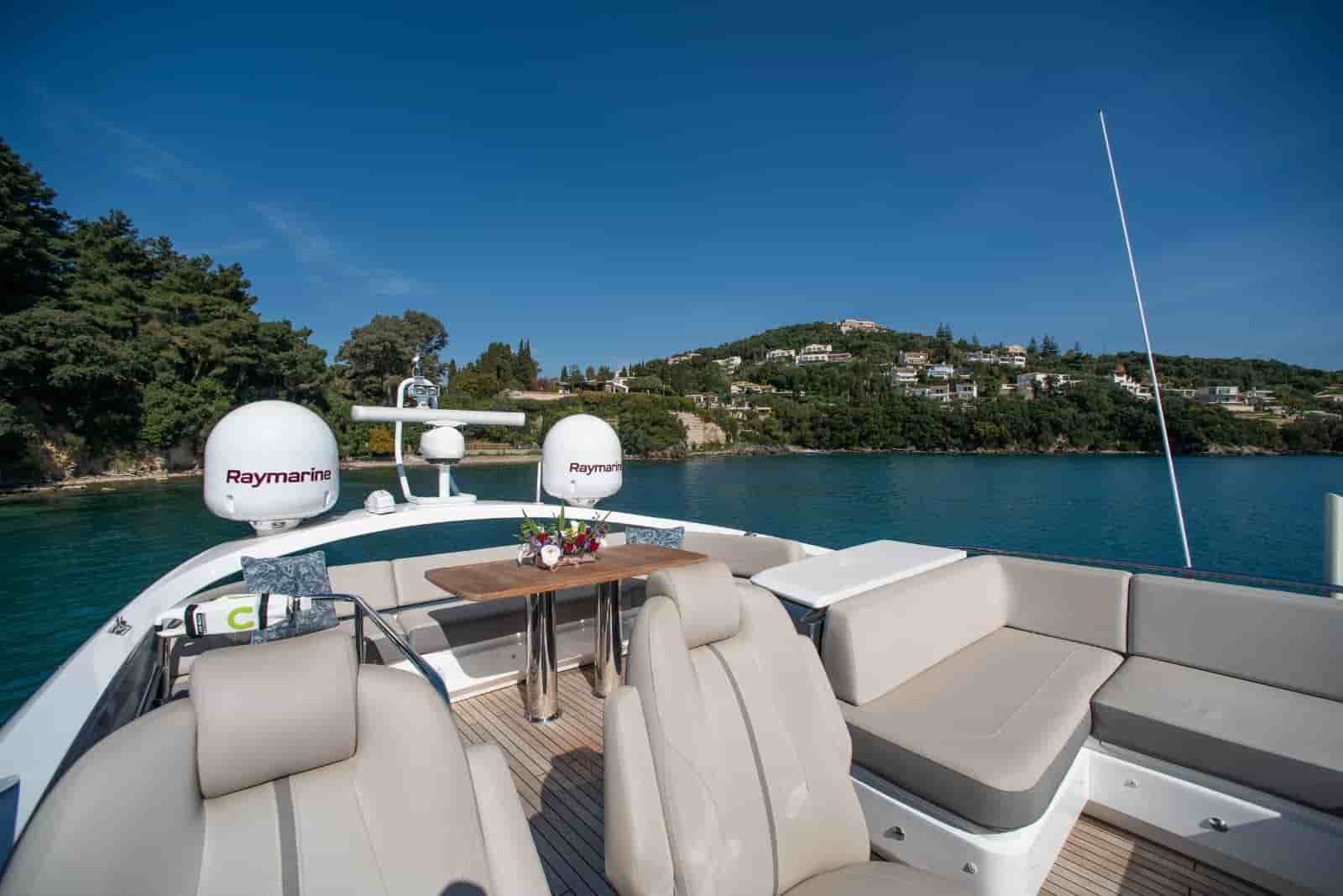 2019 Princess S65 - View 12