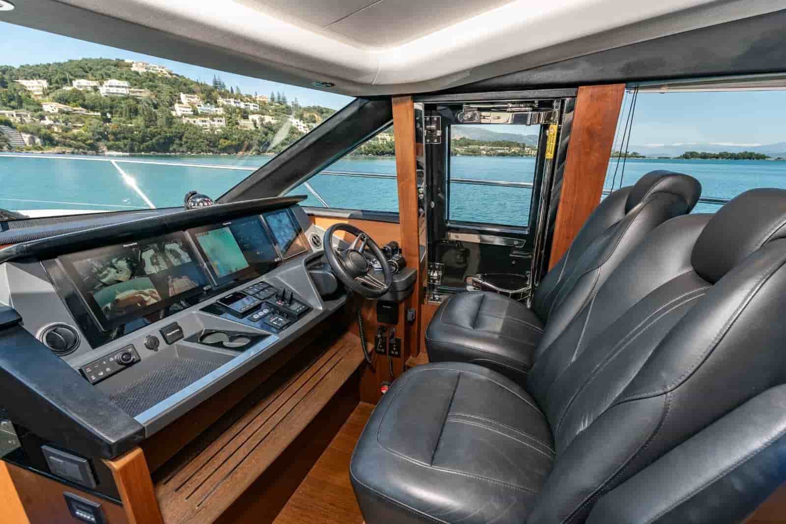 2019 Princess S65 - View 21