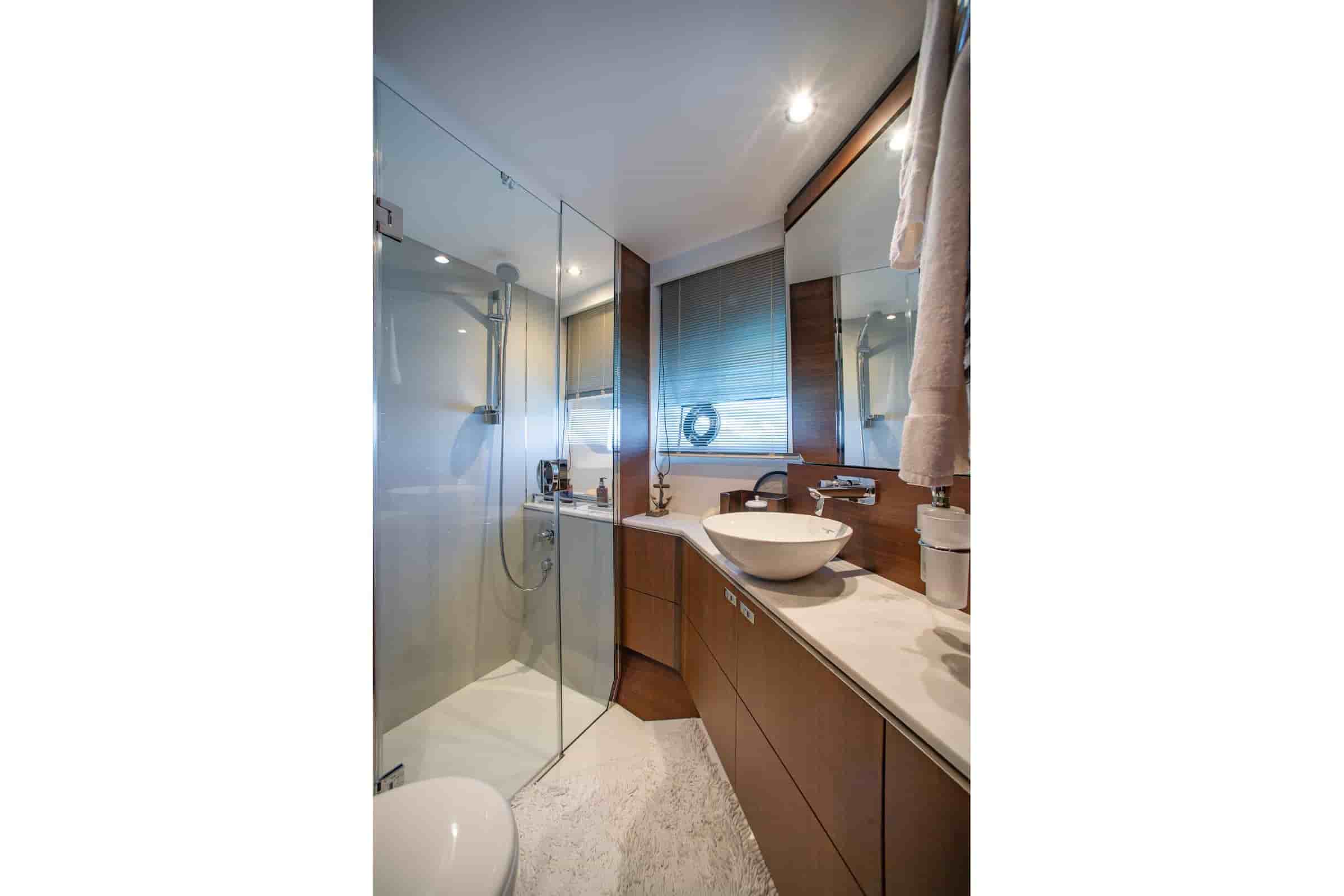 2019 Princess S65 - View 22