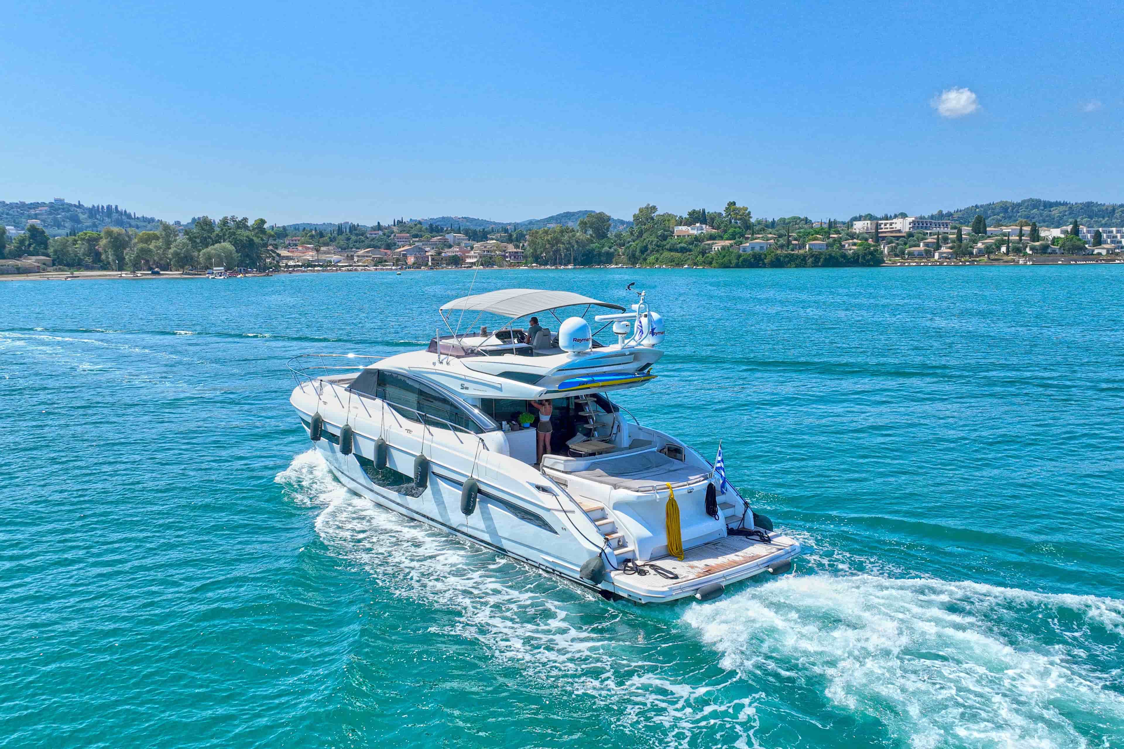 2019 Princess S65 - View 3