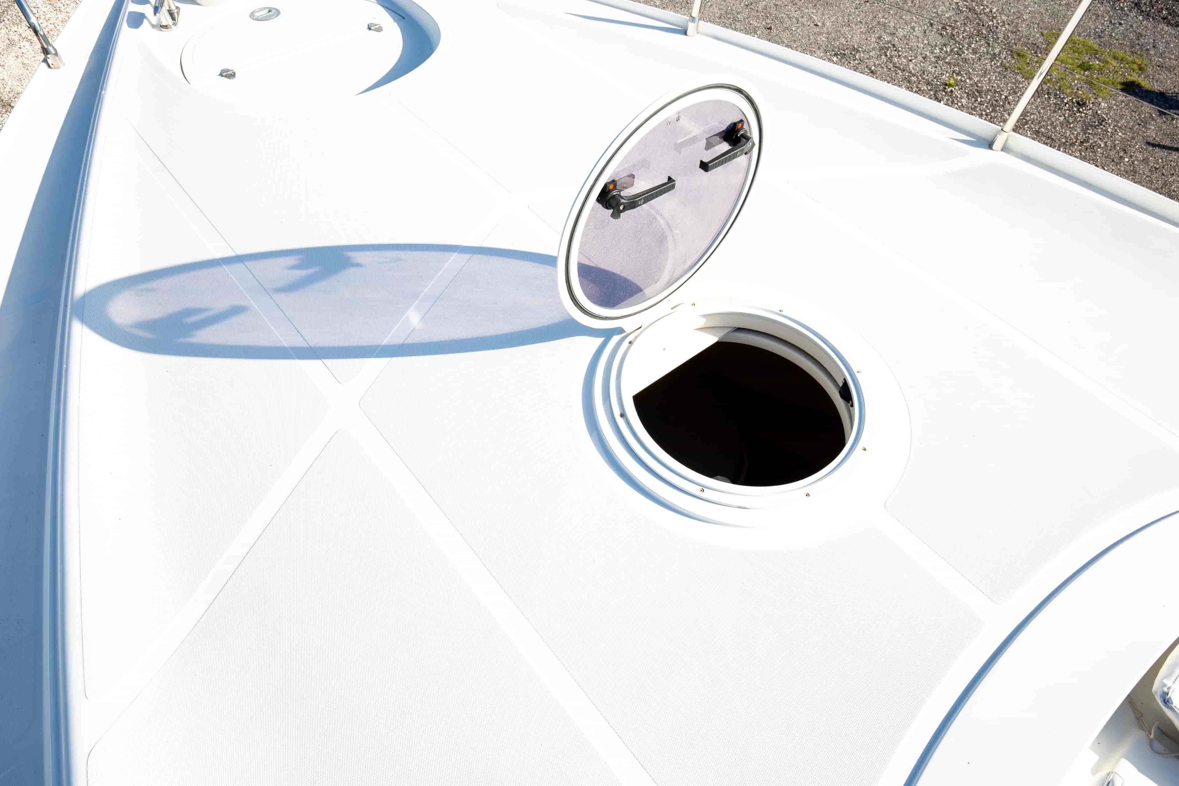 2002 Pershing 52 - View 14