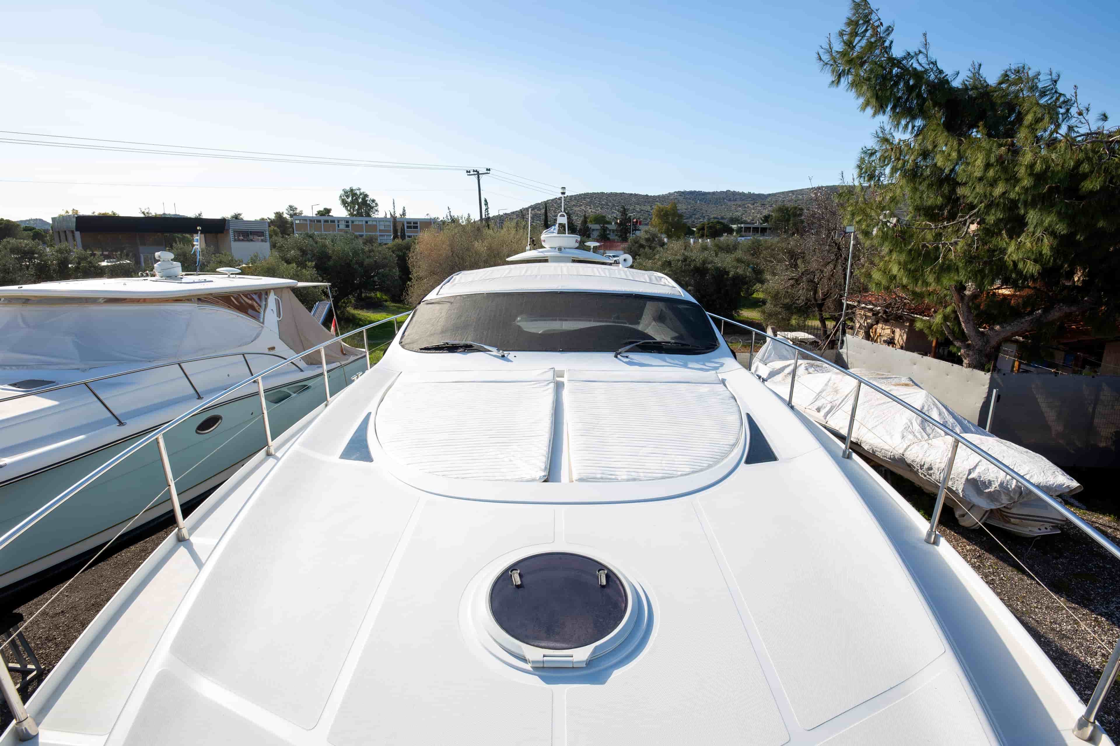 2002 Pershing 52 - View 3