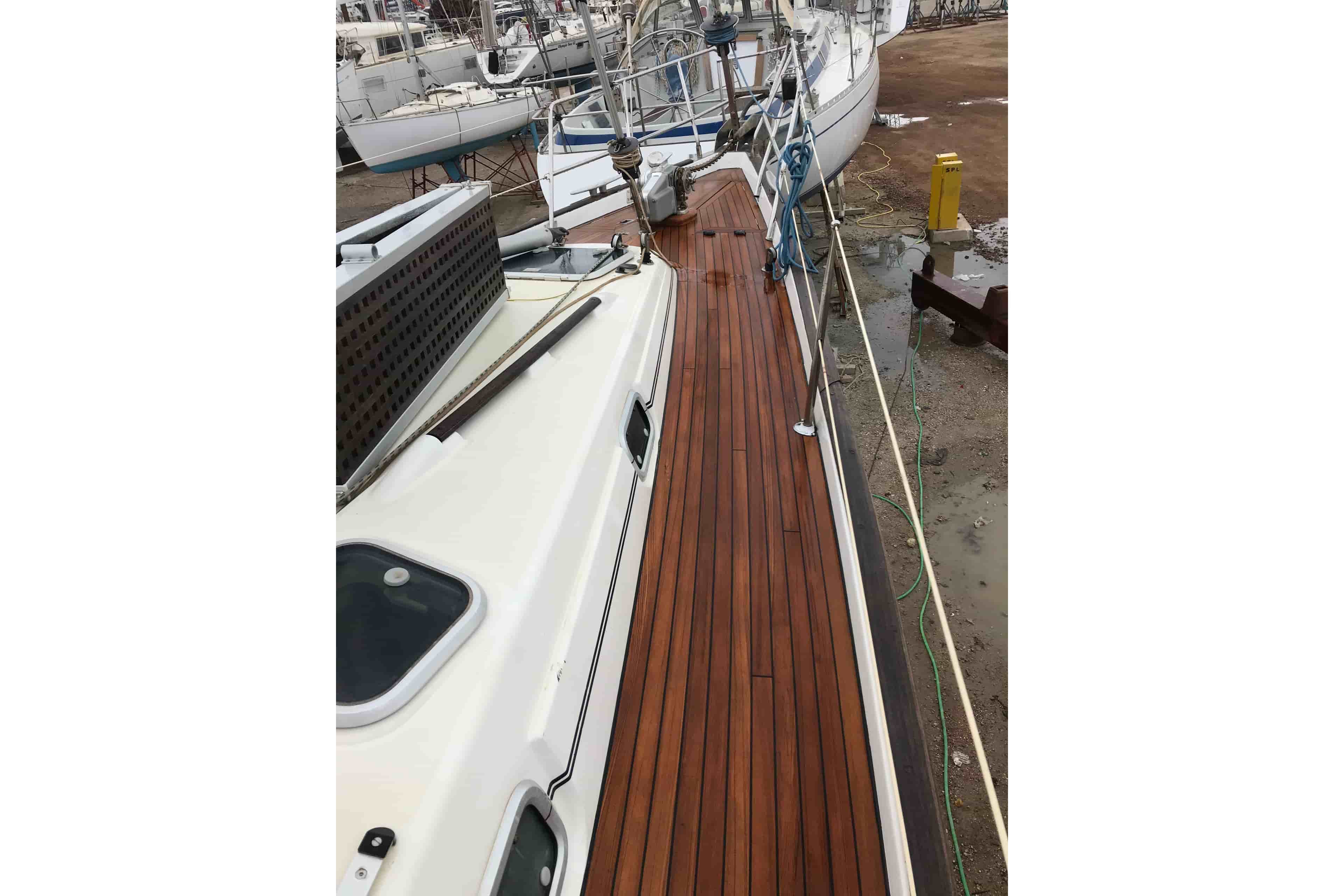 1999 Beneteau Oceanis 44 CC - View 10