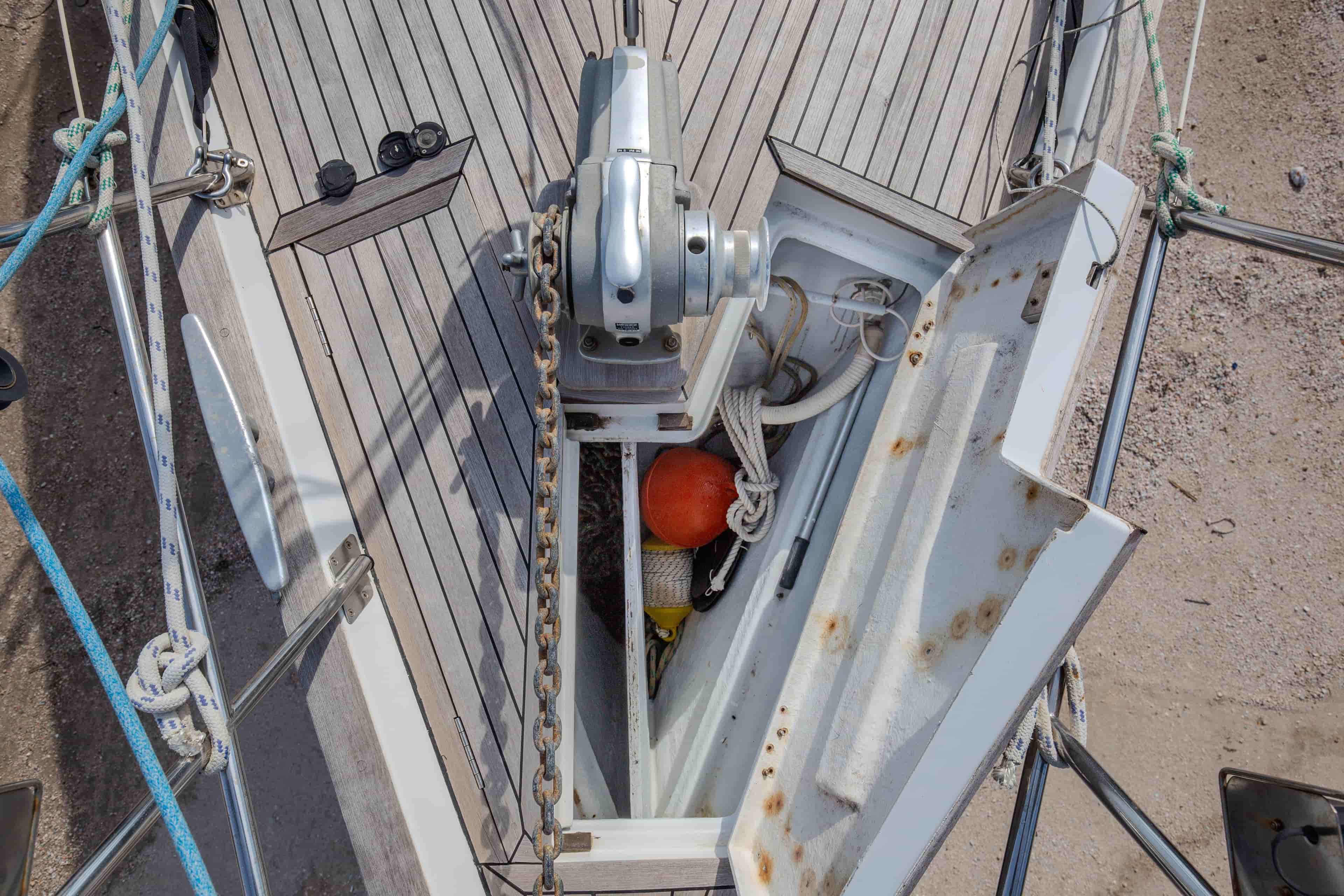 1999 Beneteau Oceanis 44 CC - View 12